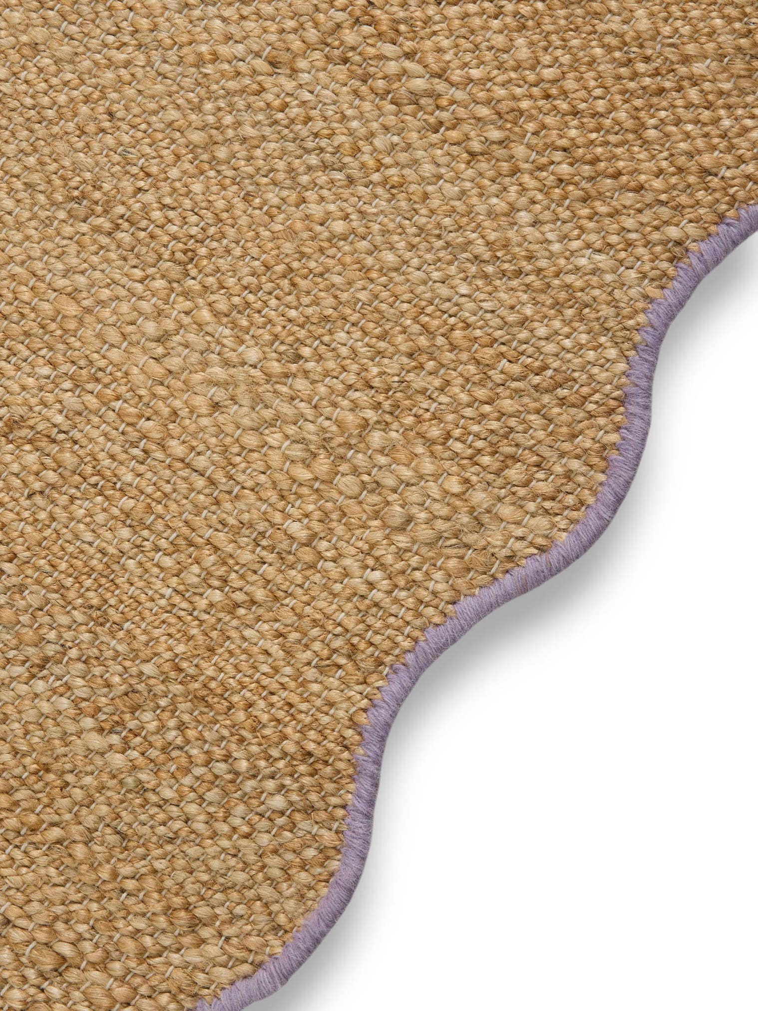 Tæppe af 91% Jute, 4% Bomuld, 3% Uld, 2% Polyester i Lilla med 1- 5 mm høj luv fra benuta Pop