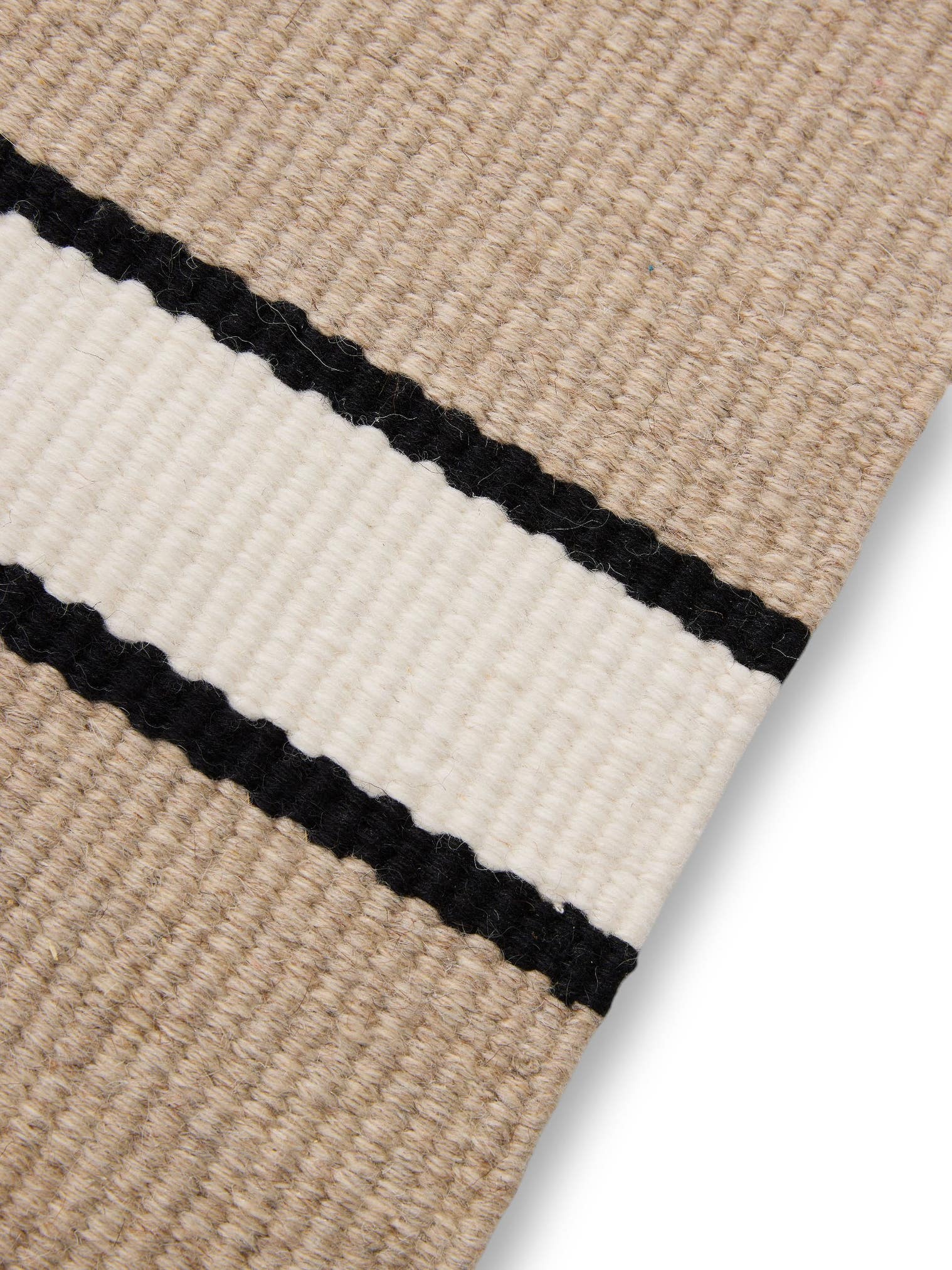 Teppich aus 100% Wolle in Beige mit bis 5 mm hohem Flor von benuta Pure
