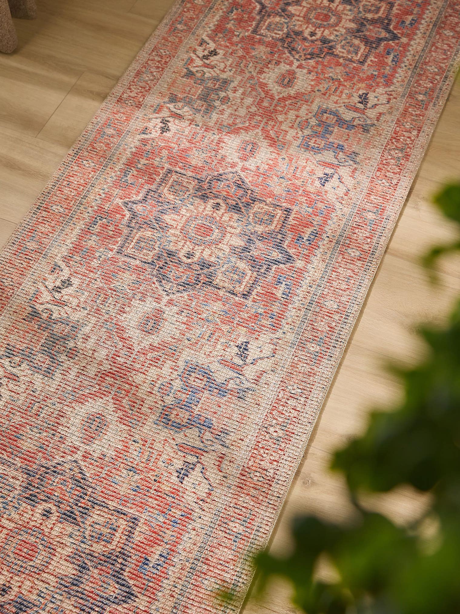 Tappeto di 50% Poliestere, 50% Policotone in Rosso con pelo alto 1- 5 mm da benuta Nest