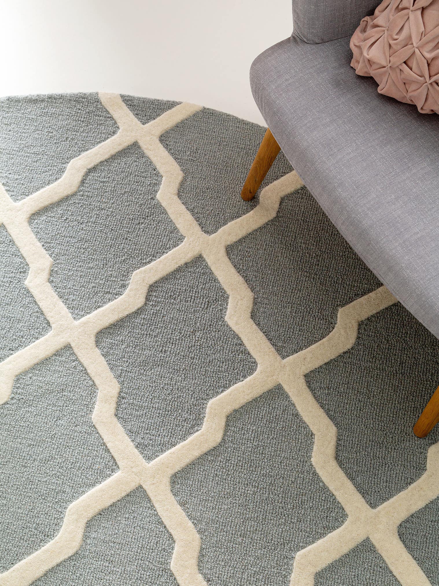 Teppich aus 100% Wolle in Blau mit 11 bis 20 mm hohem Flor von benuta Pure