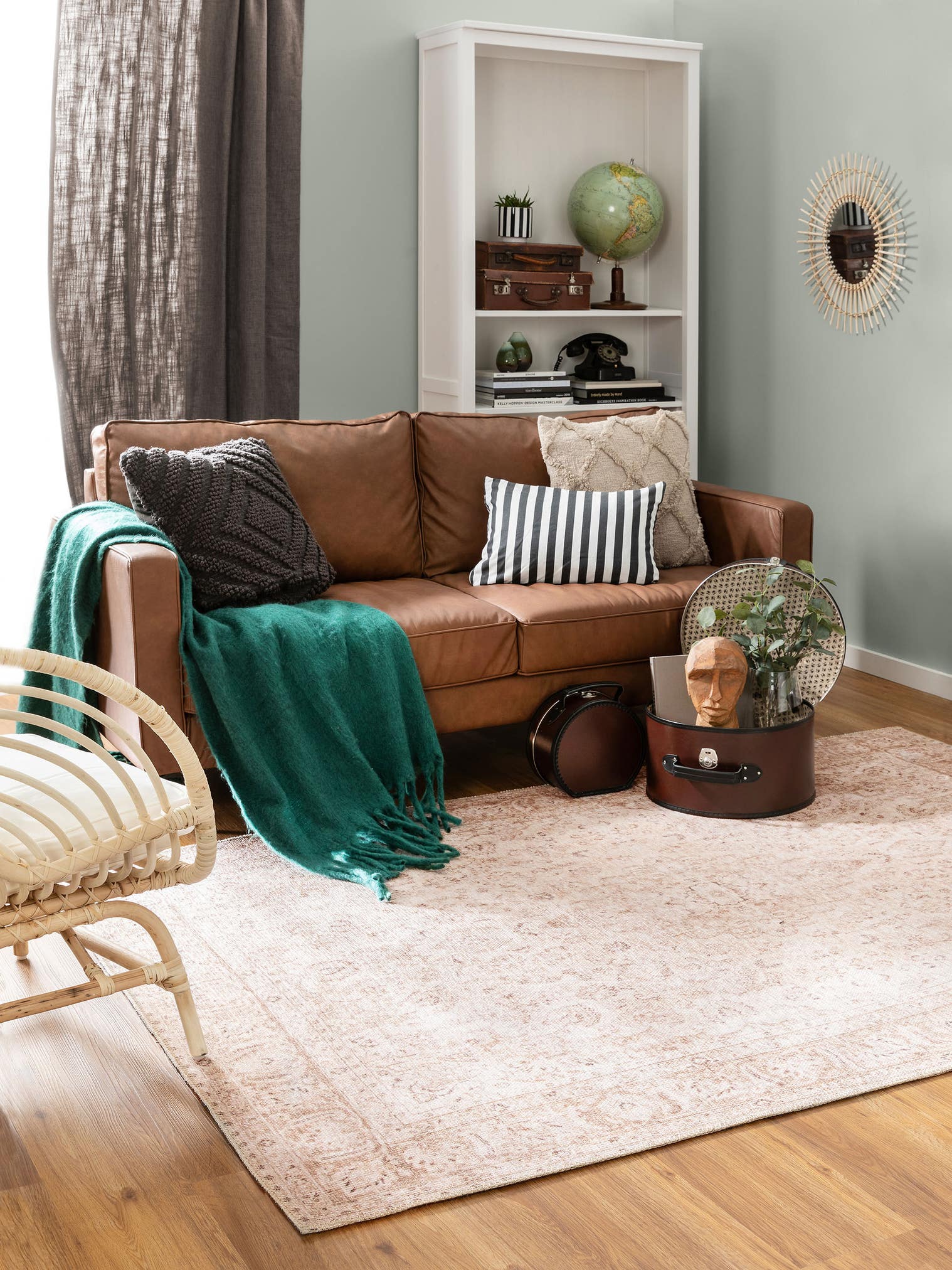 Tapis en 100% Polyester en Beige avec une pile de 1- 5 mm de hauteur de benuta