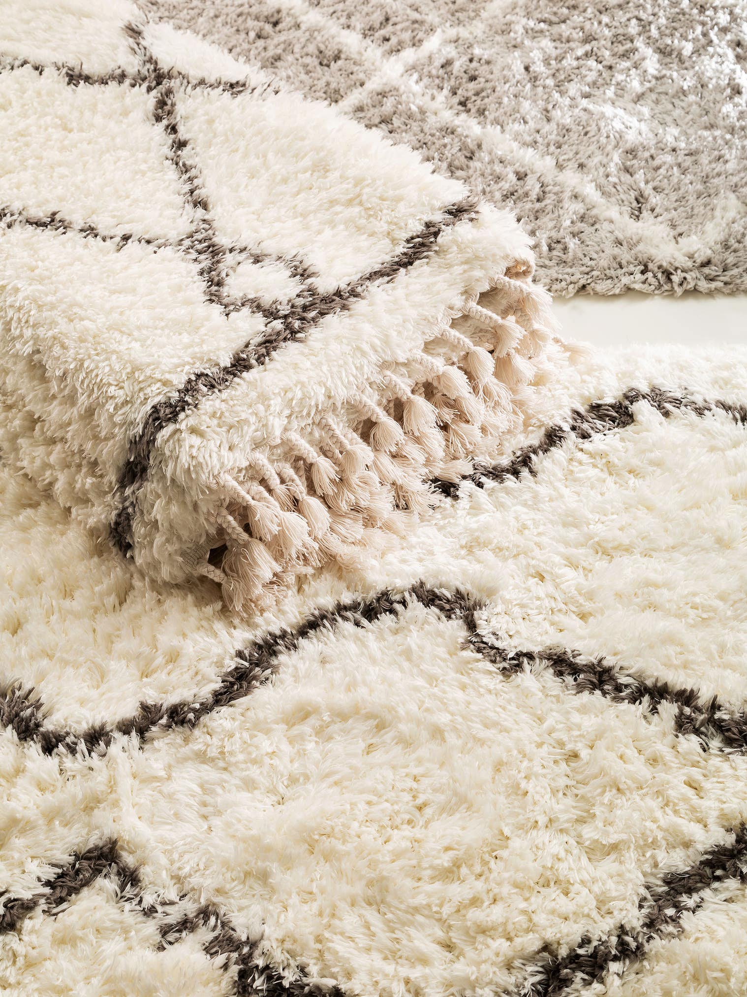 Teppich aus 100% Polyester in Beige mit 41 bis 50 mm hohem Flor von benuta Pop