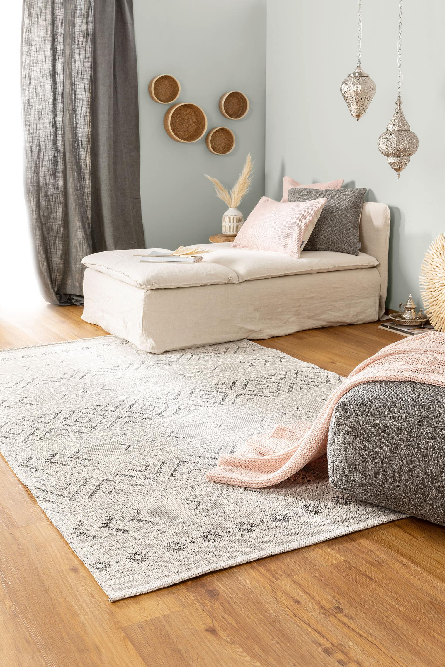 Teppich aus 100% Baumwolle in Grau mit bis 5 mm hohem Flor von benuta