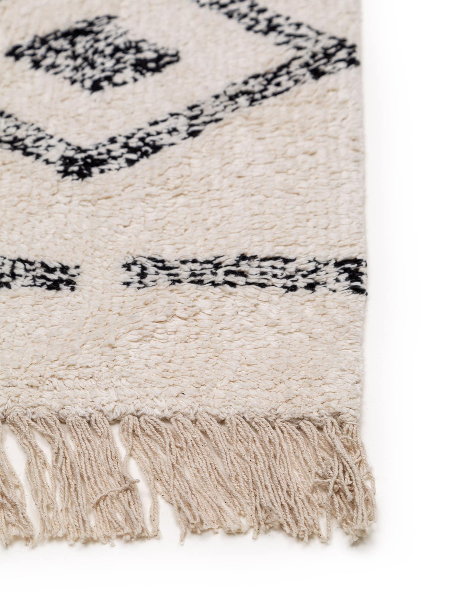 Rug made of 100% Cotton in Beige with a 6 - 10 mm high pile by benuta Nest
