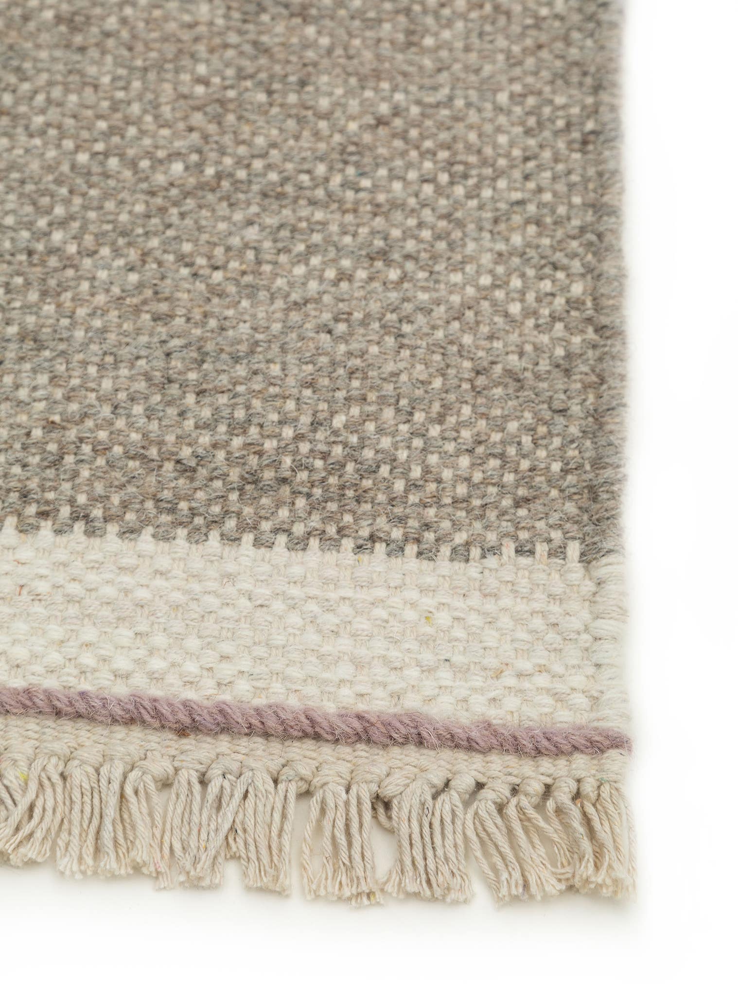 Tappeto di 60% Lana, 40% Cotone in Grigio con pelo alto 1- 5 mm da benuta Pop