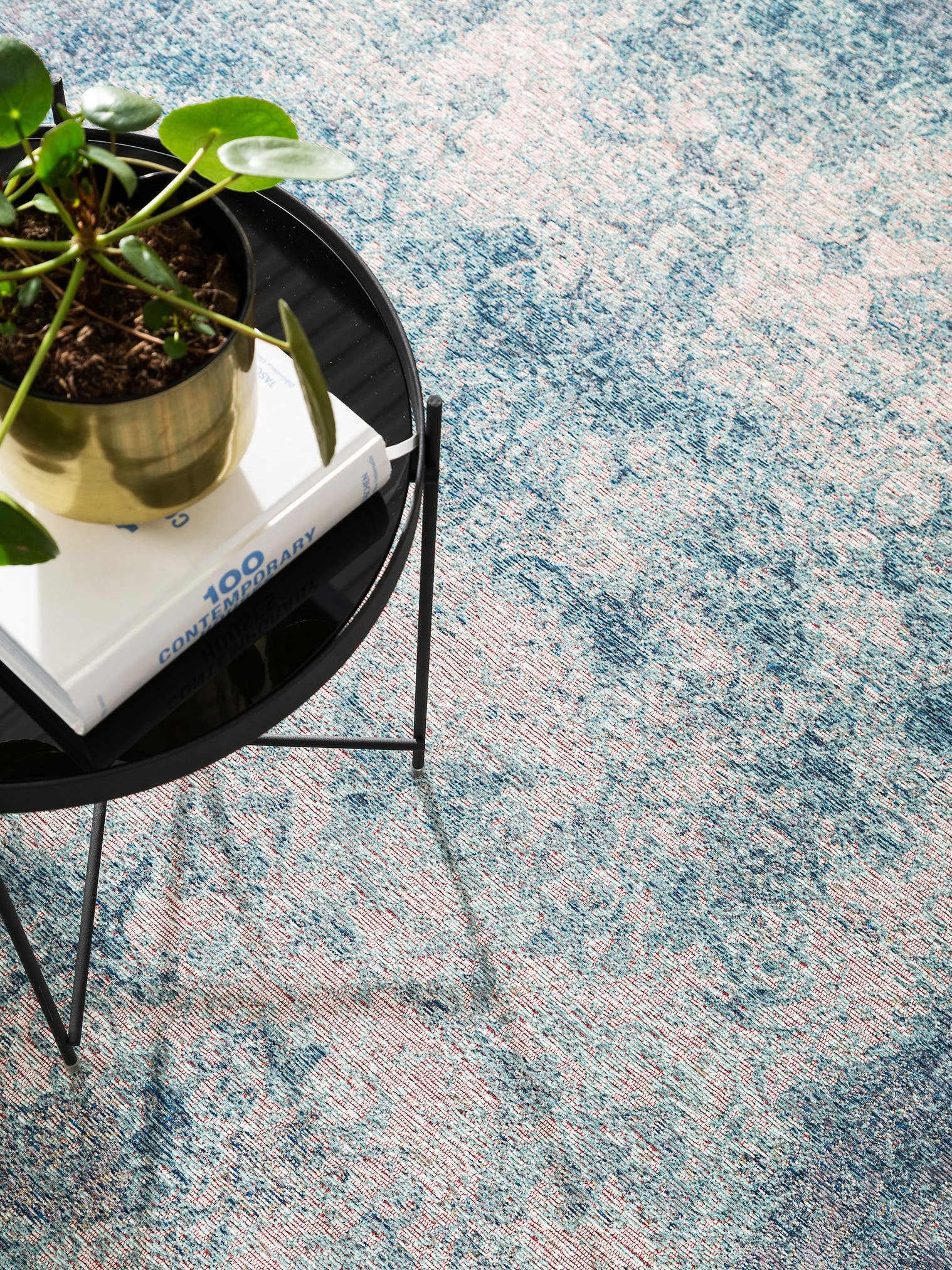 Teppich aus 85% Polyester, 15% Baumwolle in Blau mit bis 5 mm hohem Flor von benuta