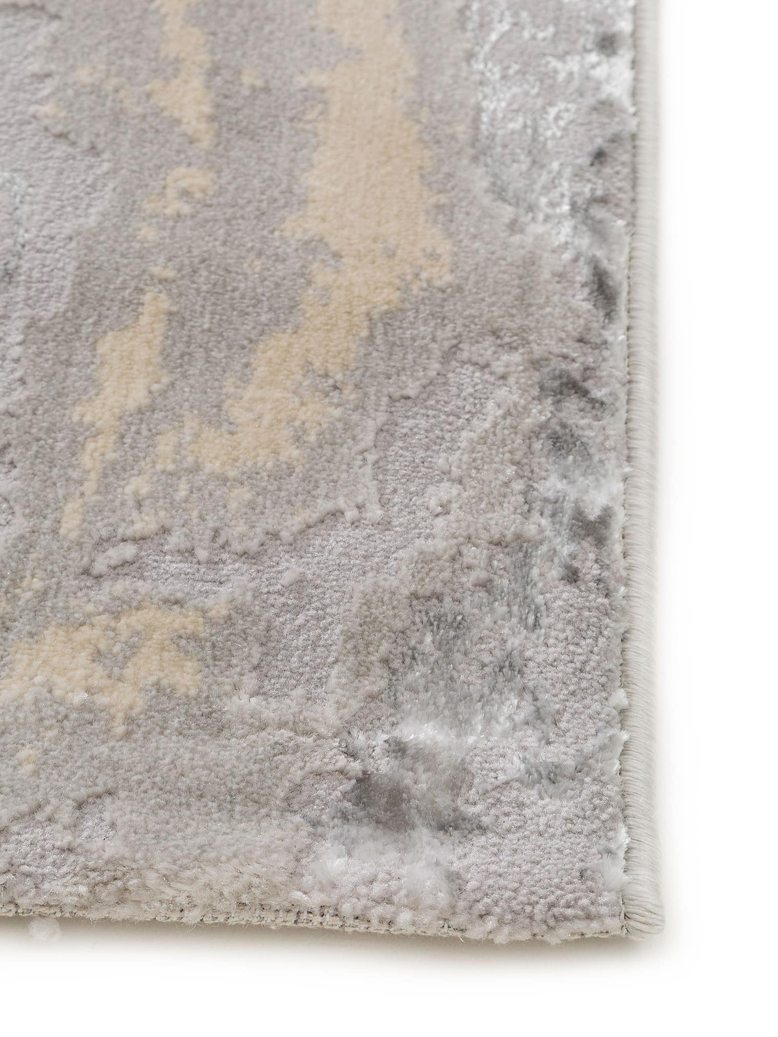 Teppich aus 60% Polypropylen, 40% Polyester in Grau mit 6 bis 10 mm hohem Flor von benuta Nest