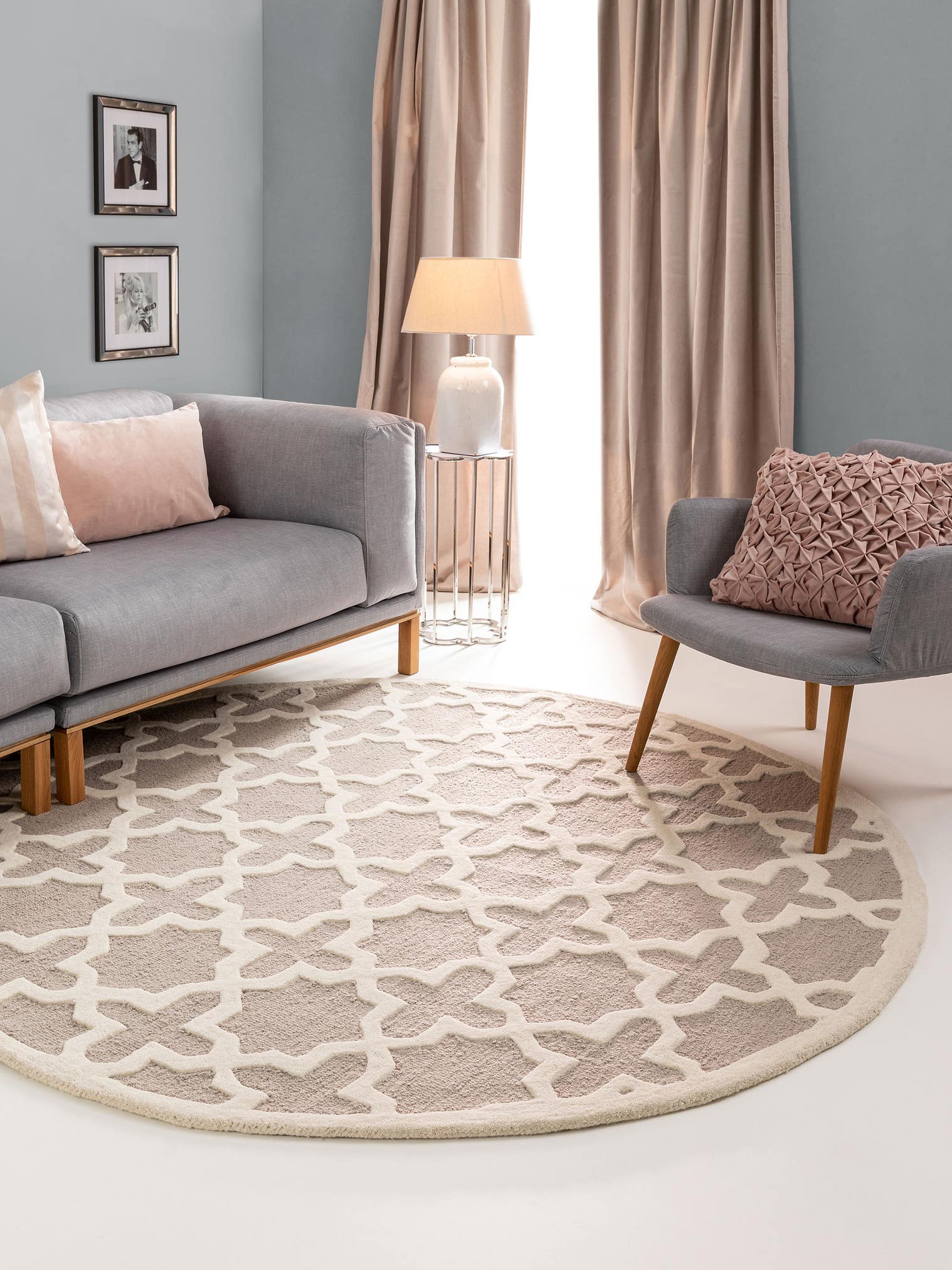 Teppich aus 100% Wolle in Grau mit 11 bis 20 mm hohem Flor von benuta Pure