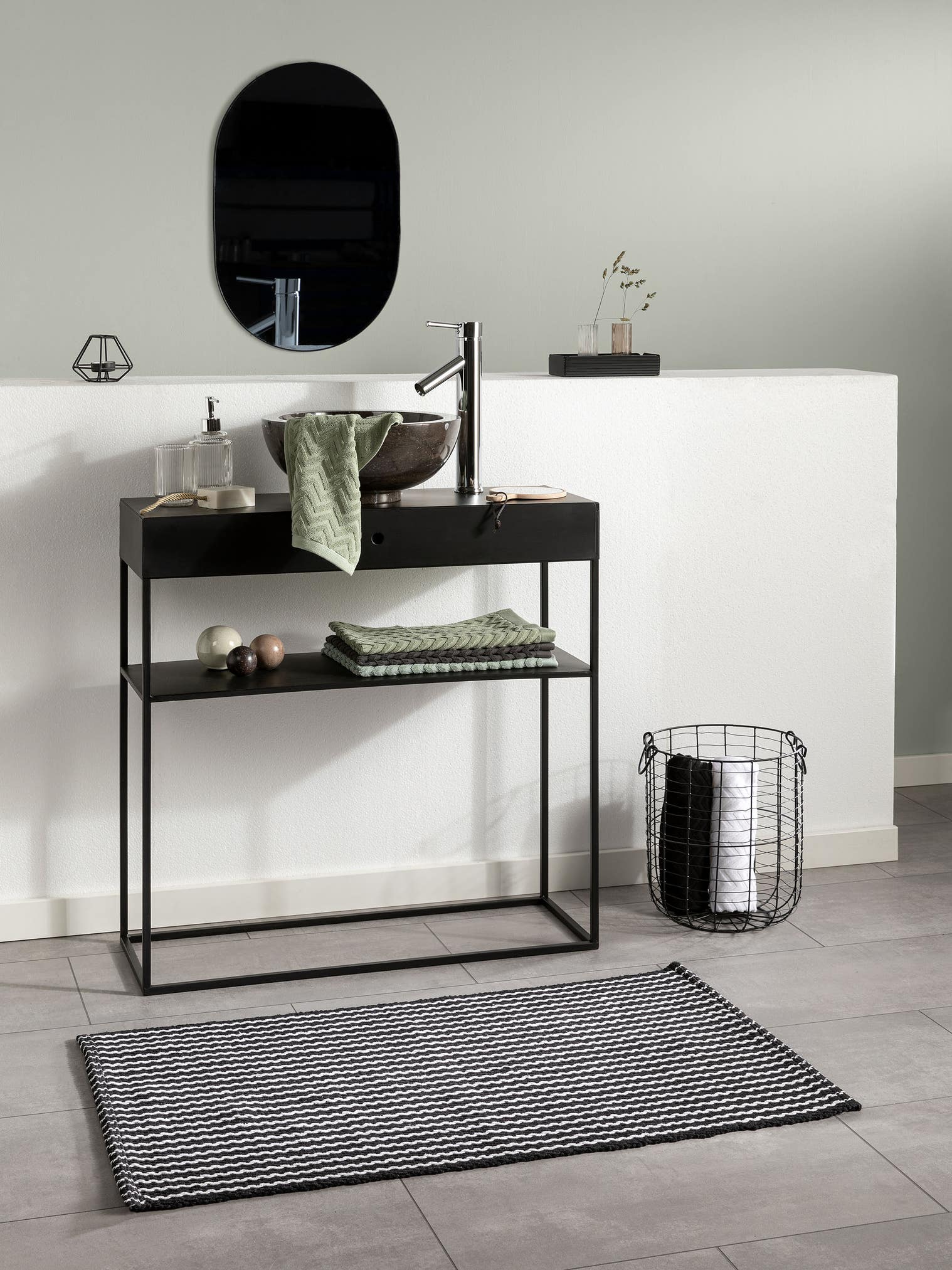 Rug made of 100% Cotton in Black/White with a 1- 5 mm high pile by benuta Nest