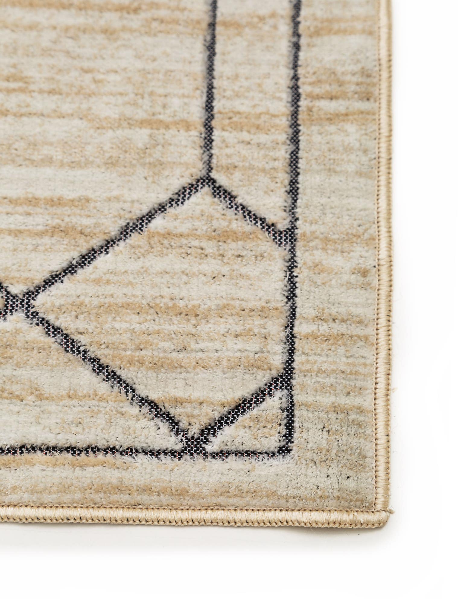 Rug made of 100% Polyester in Beige with a 1- 5 mm high pile by benuta