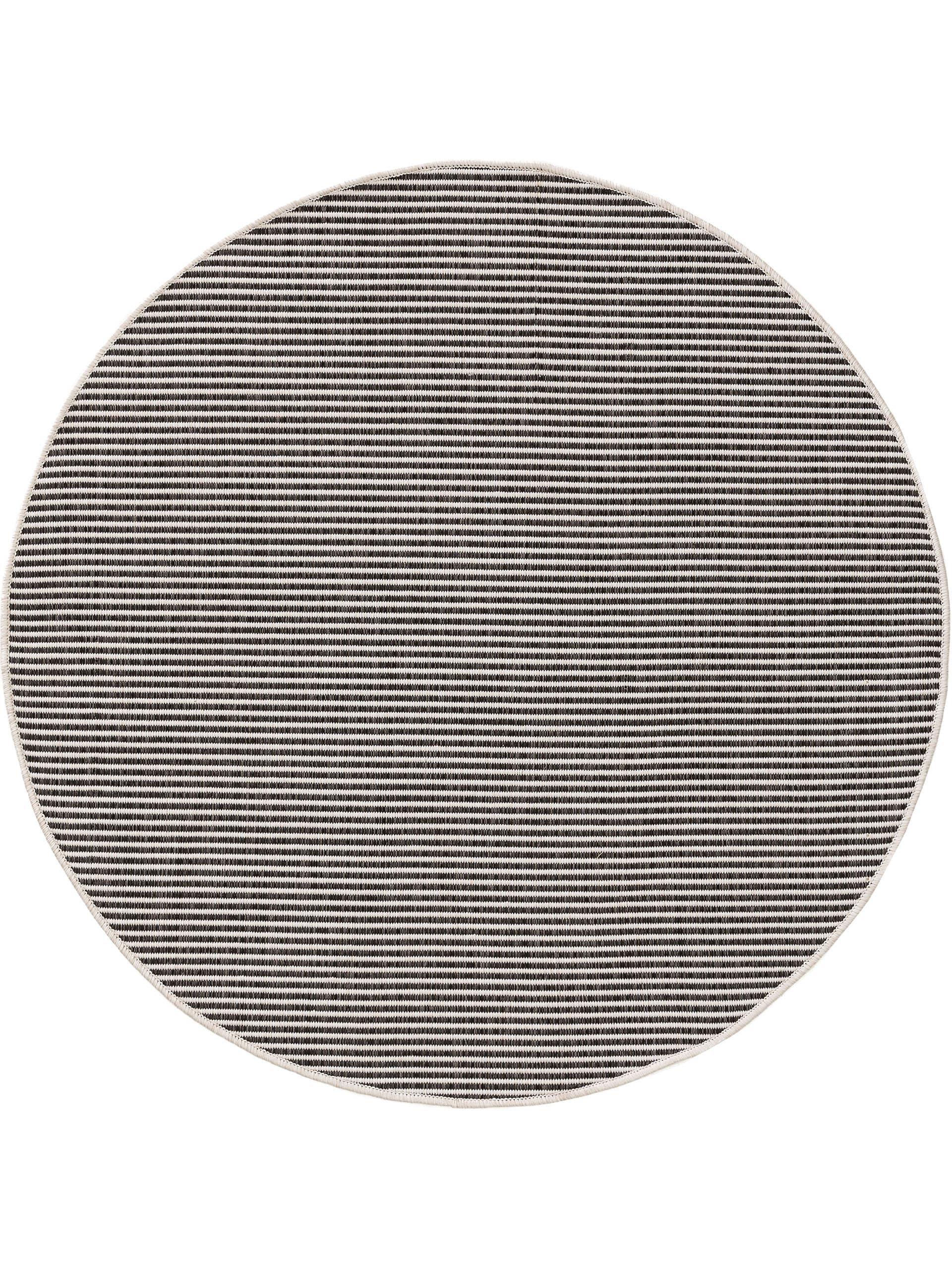 Rug made of 100% Polypropylene in Black with a 1- 5 mm high pile by benuta