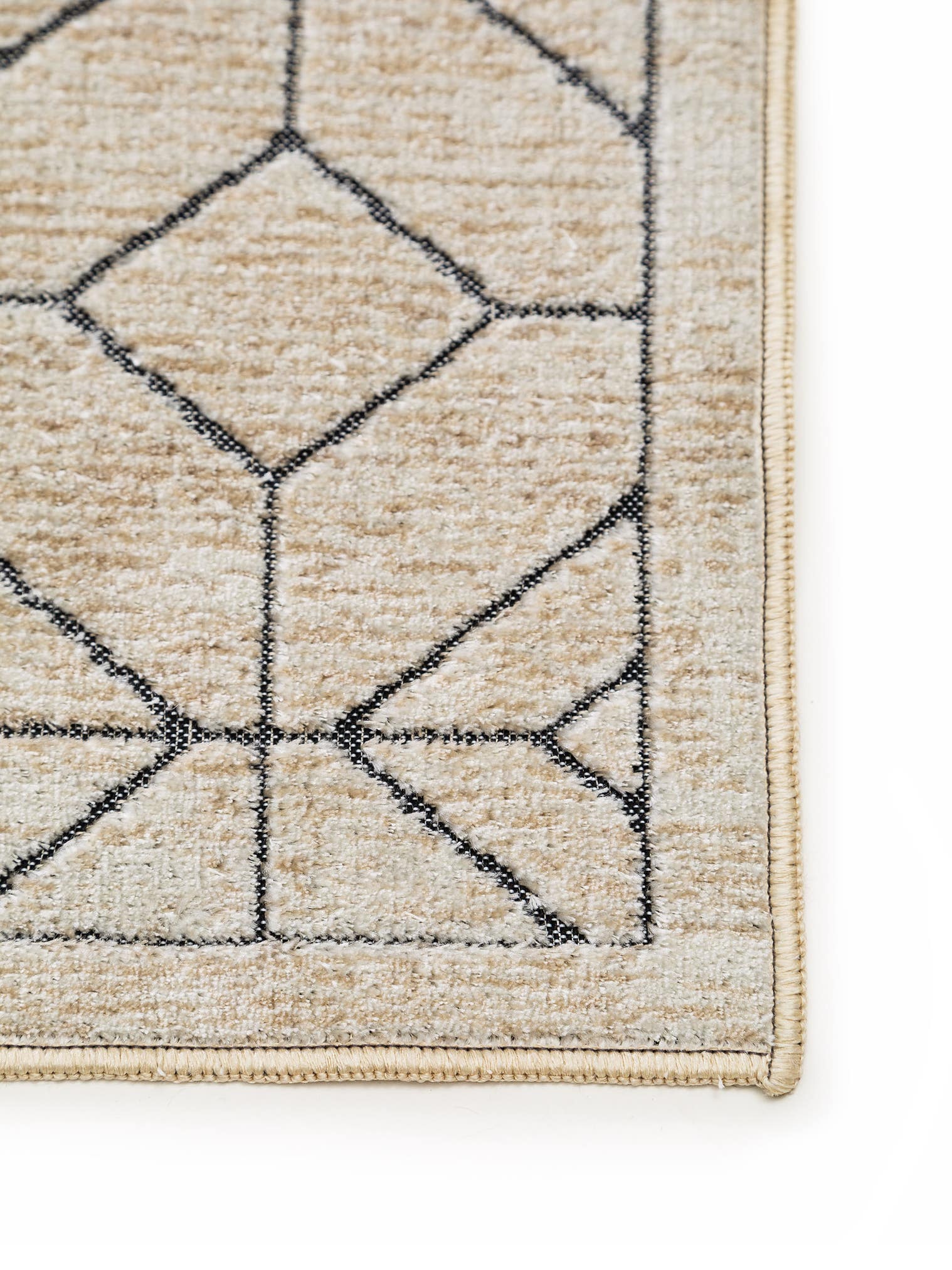 Rug made of 100% Polyester in Beige with a 1- 5 mm high pile by benuta