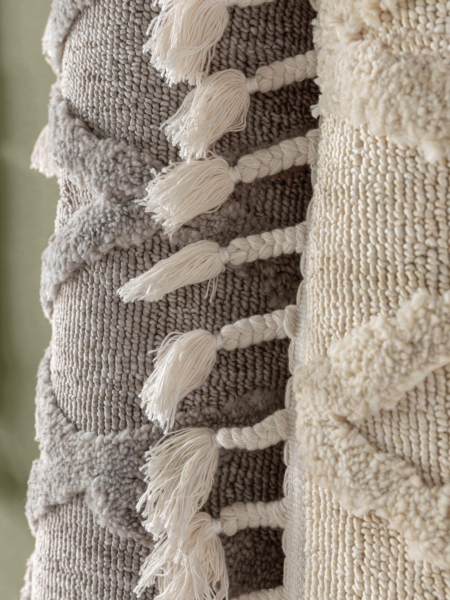 Tæppe af 100% Polyester i Beige med 11 - 20 mm høj luv fra benuta Pop