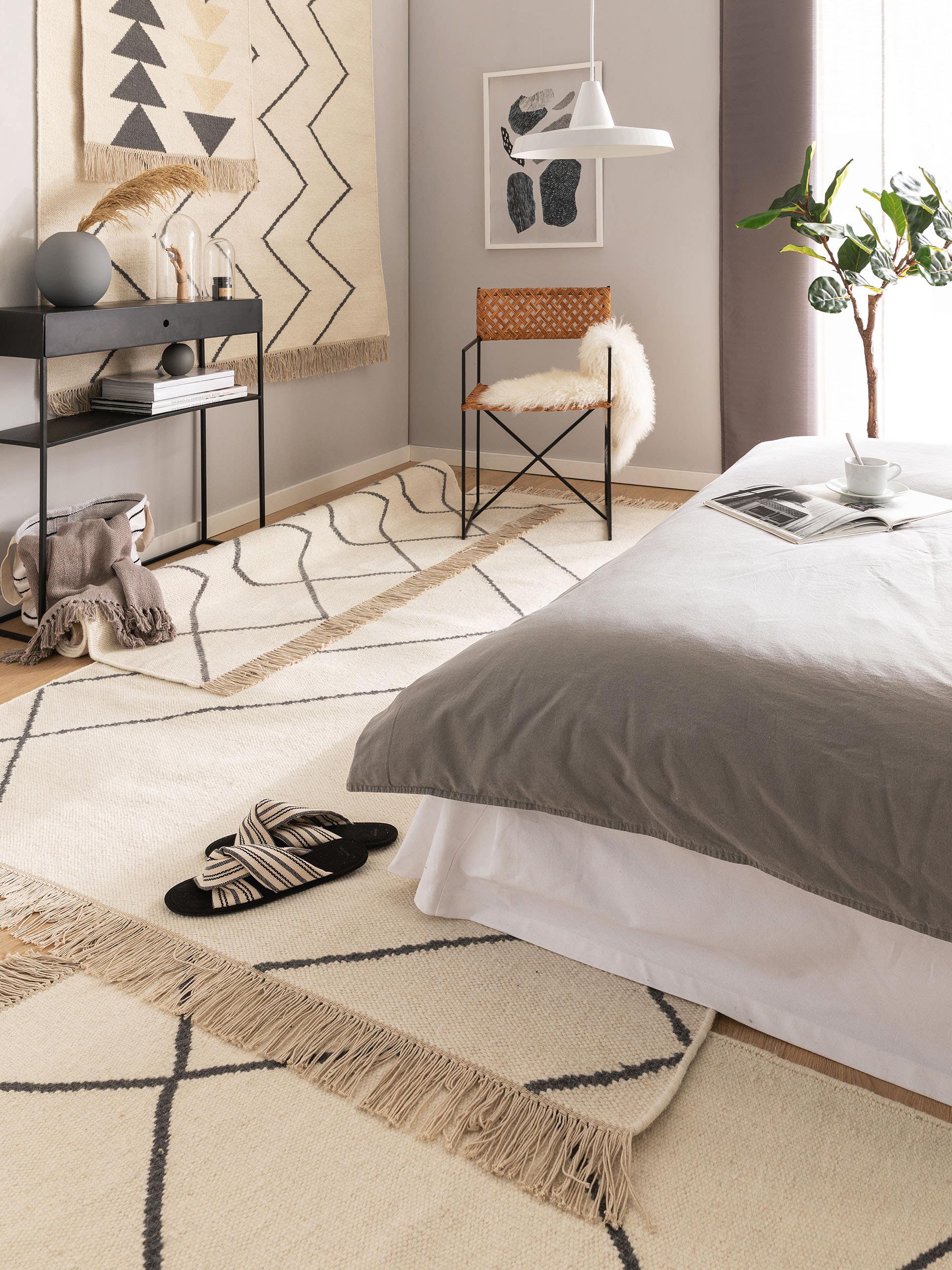 Rug made of 90% Wool, 10% Cotton in White with a 1- 5 mm high pile by benuta