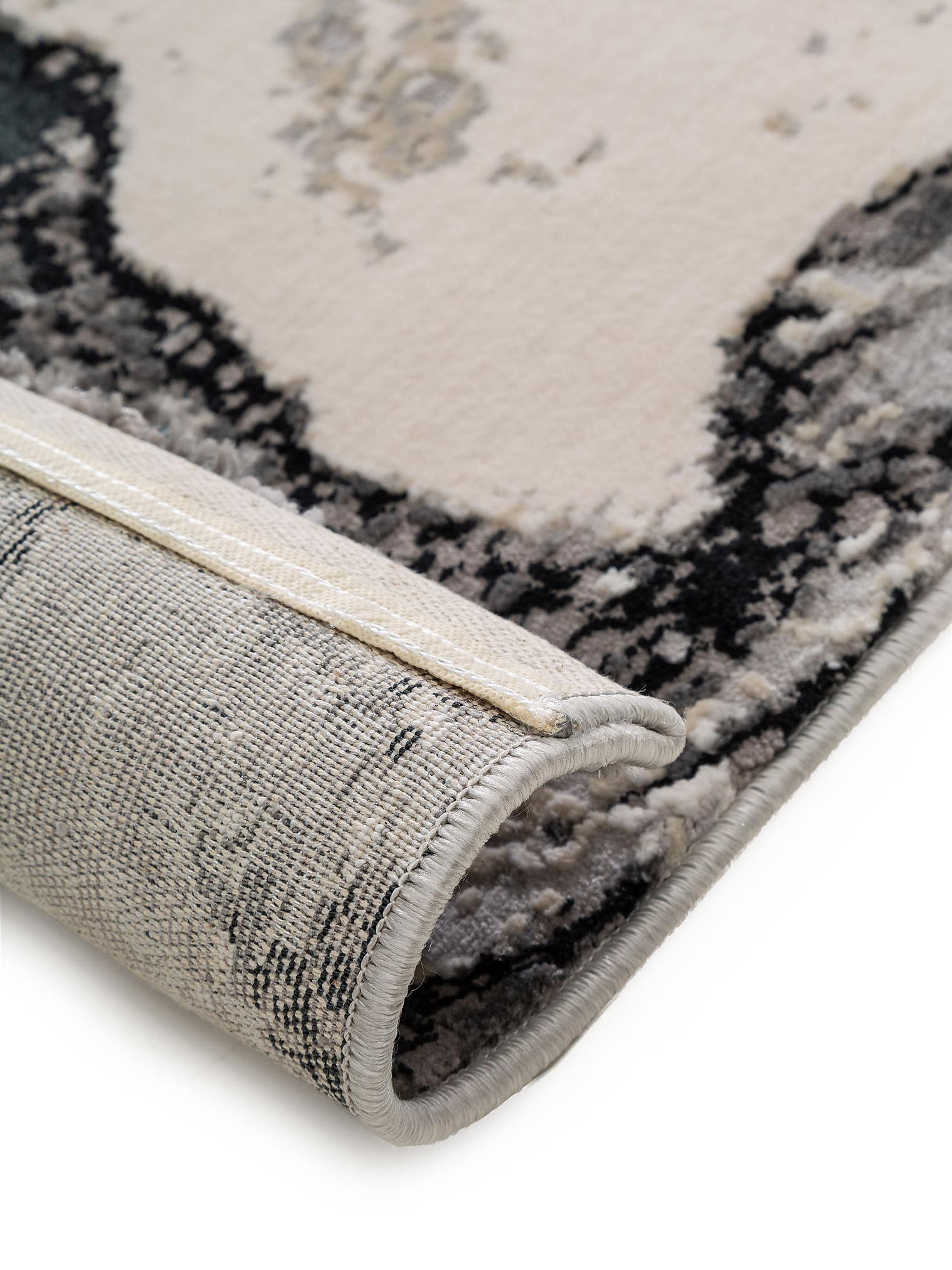 Tapijt van 60% Polypropyleen, 40% Polyester in Grijs met een 6 - 10 mm hoge pool van benuta Nest