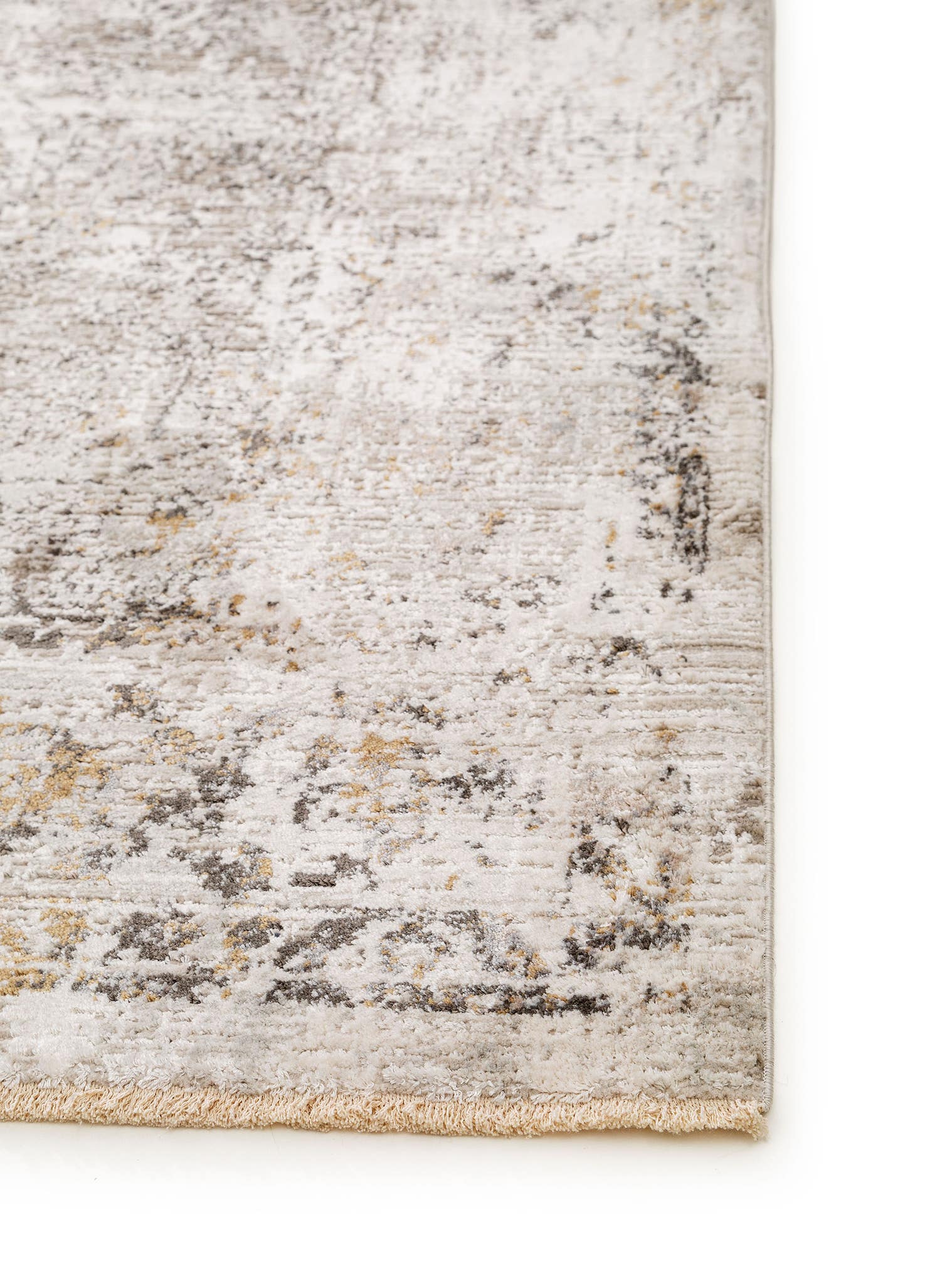 Teppich aus 65% Viskose, 35% Polyester in Grau mit 6 bis 10 mm hohem Flor von benuta Nest