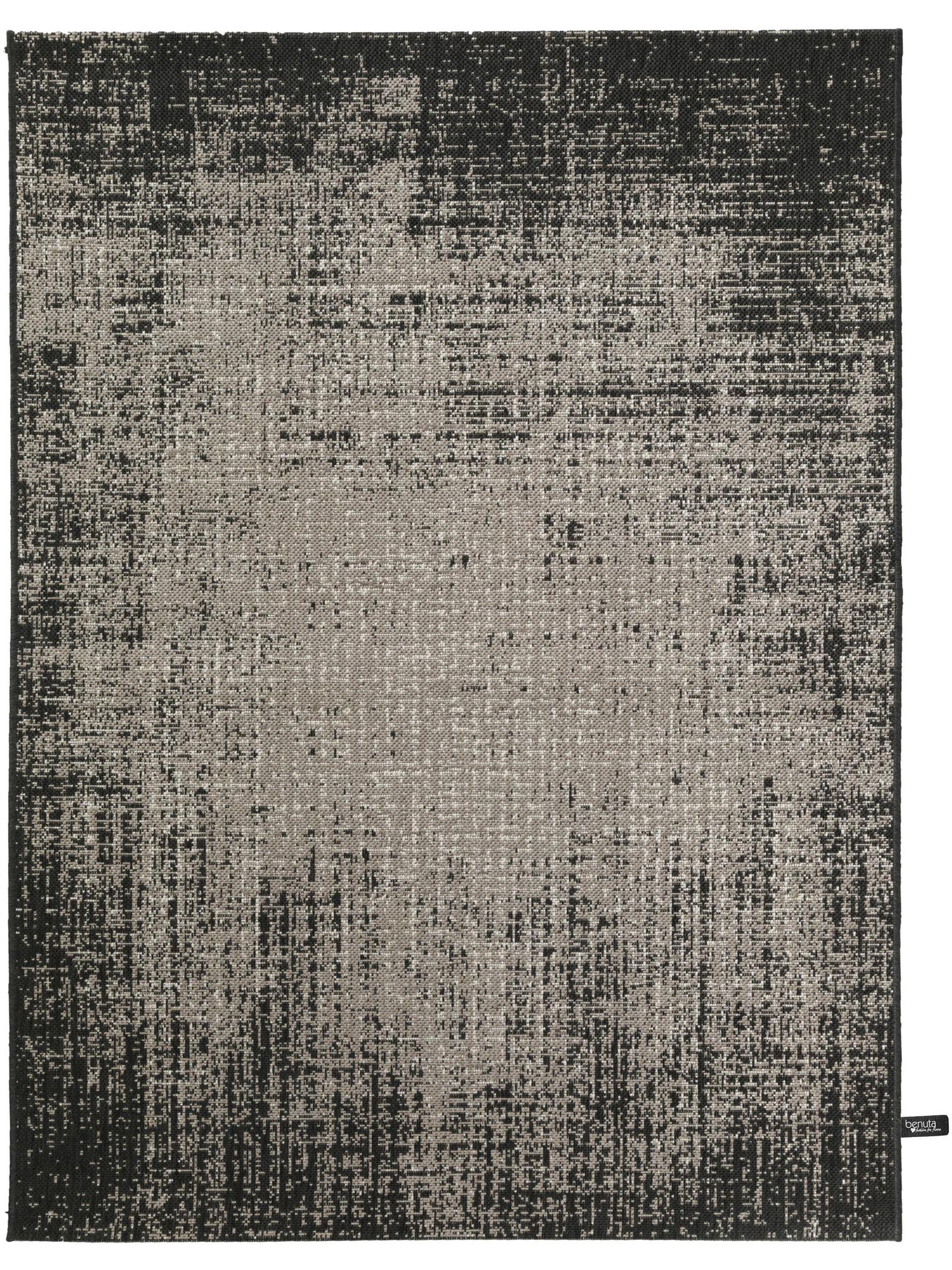 Teppich aus 100% Polypropylen in Schwarz mit bis 5 mm hohem Flor von benuta