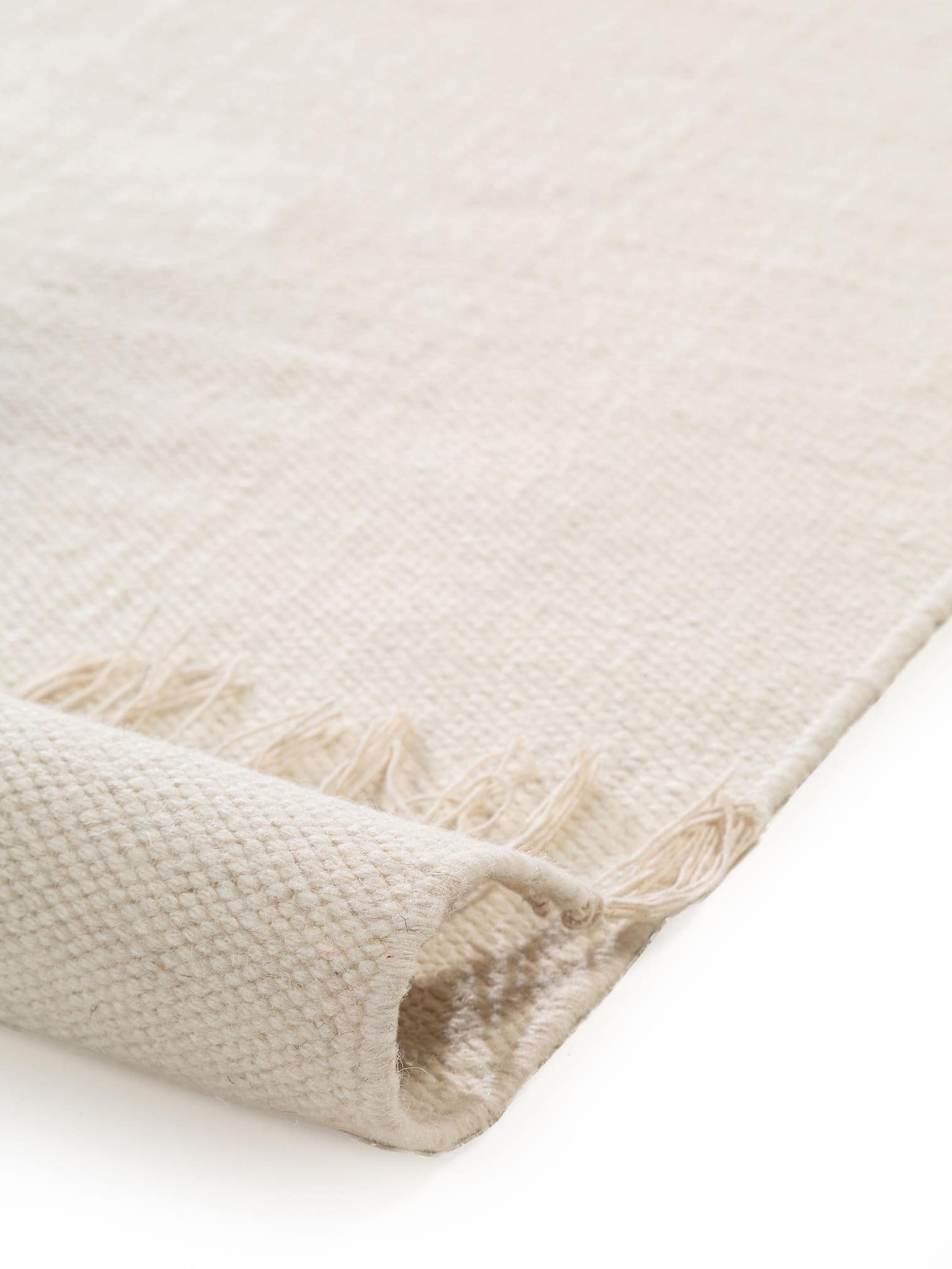 Teppich aus 100% Wolle in Beige mit bis 5 mm hohem Flor von benuta