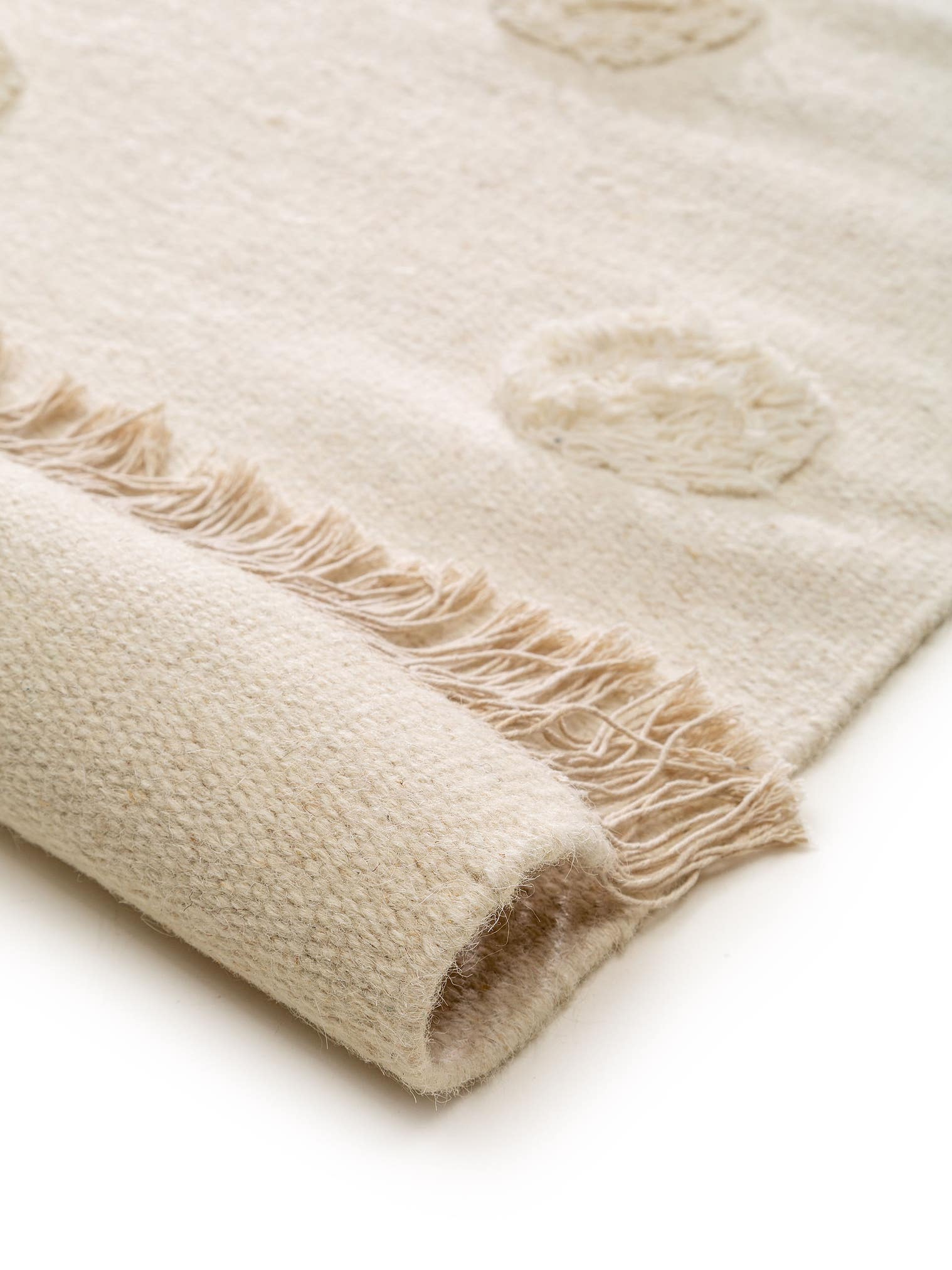 Rug made of 80% wool, 20% cotton in Grey with a 11 - 20 mm high pile by Lytte