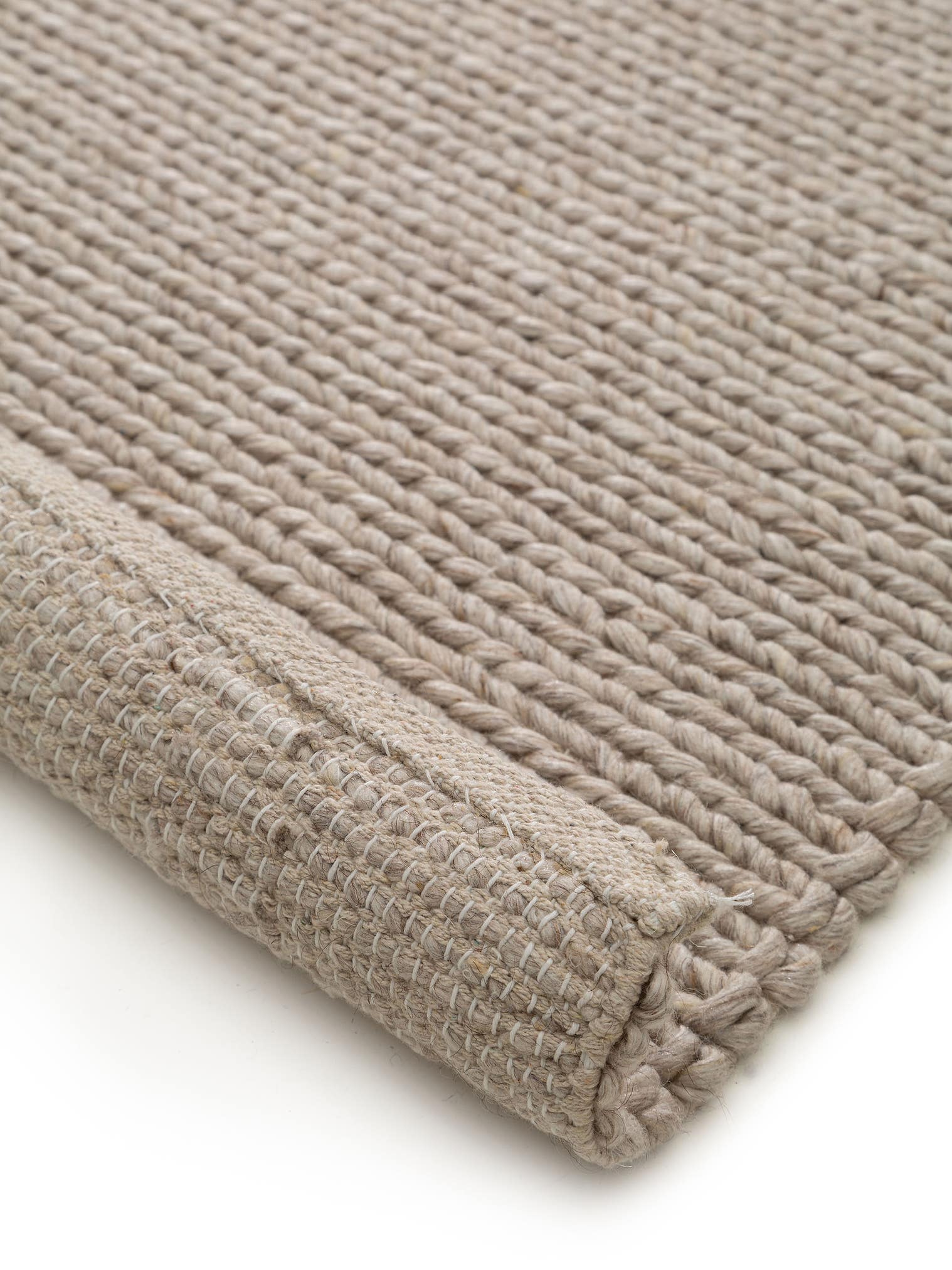 Tapis en 60% Laine, 40% Polyester en Beige avec une pile de 1- 5 mm de hauteur de benuta Pure