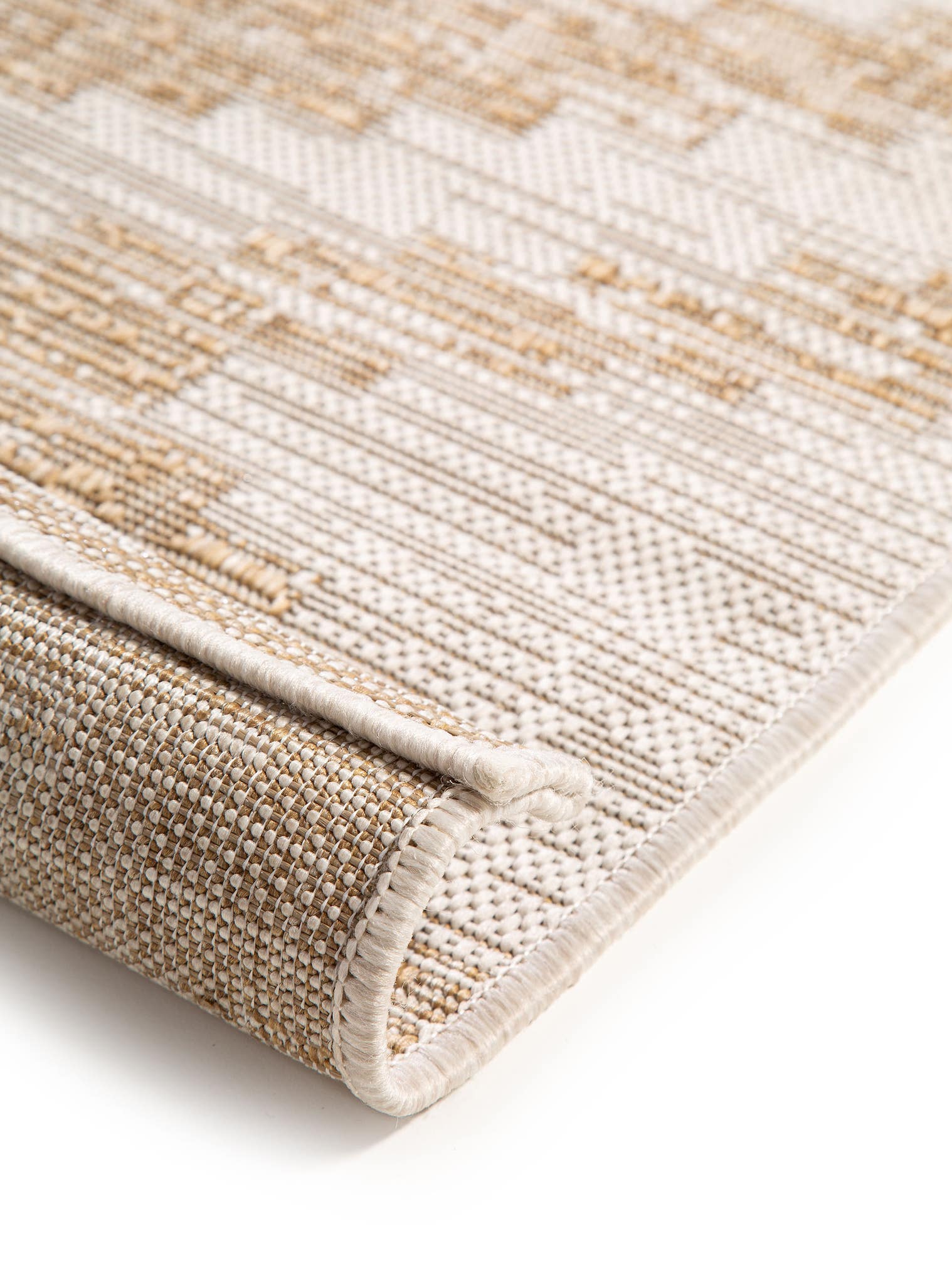 Rug made of 100% Polypropylene in Beige with a 1- 5 mm high pile by benuta Nest