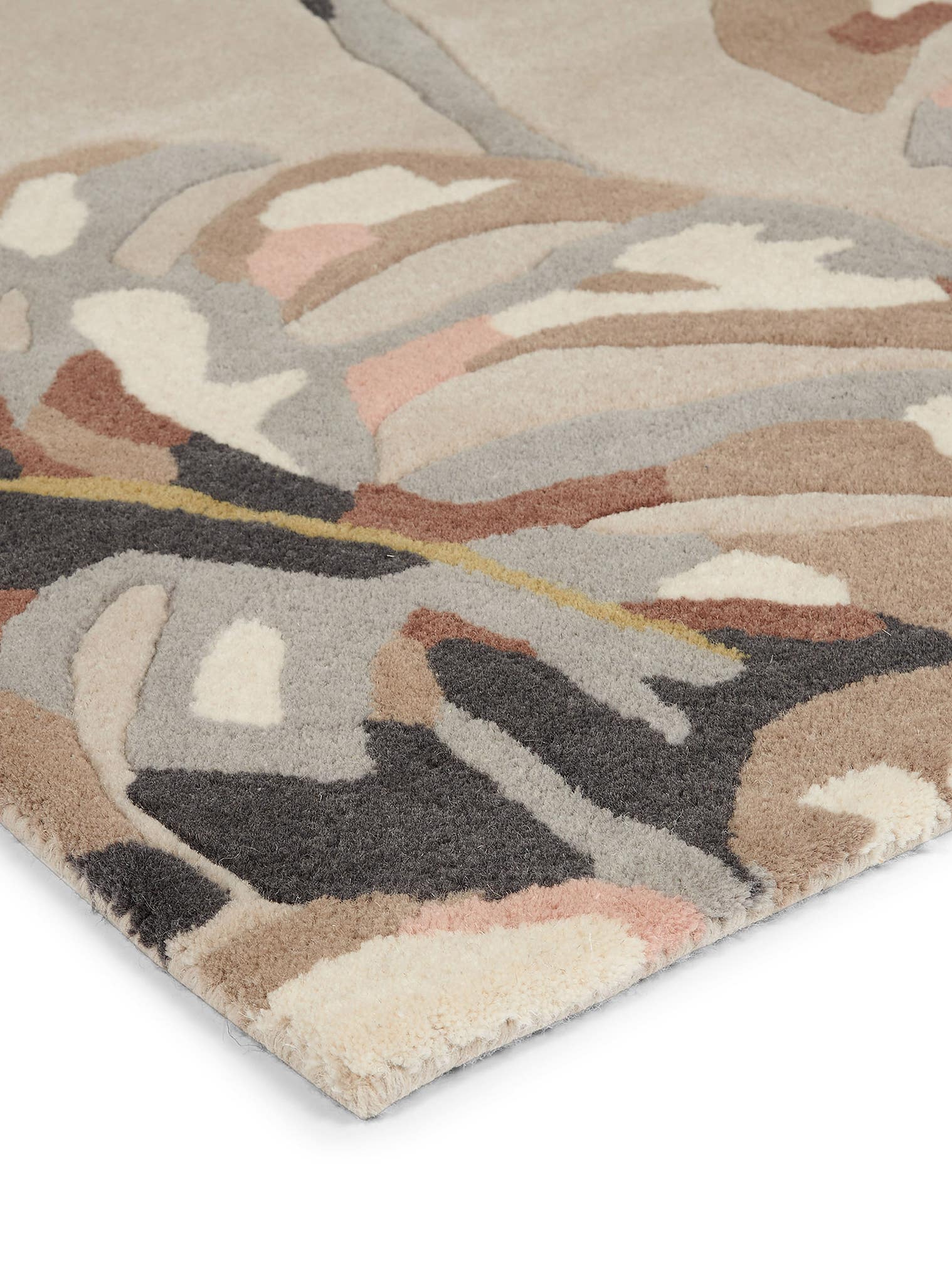 Tapijt van 100% Wol in Beige met een 11 - 20 mm hoge pool van Harlequin