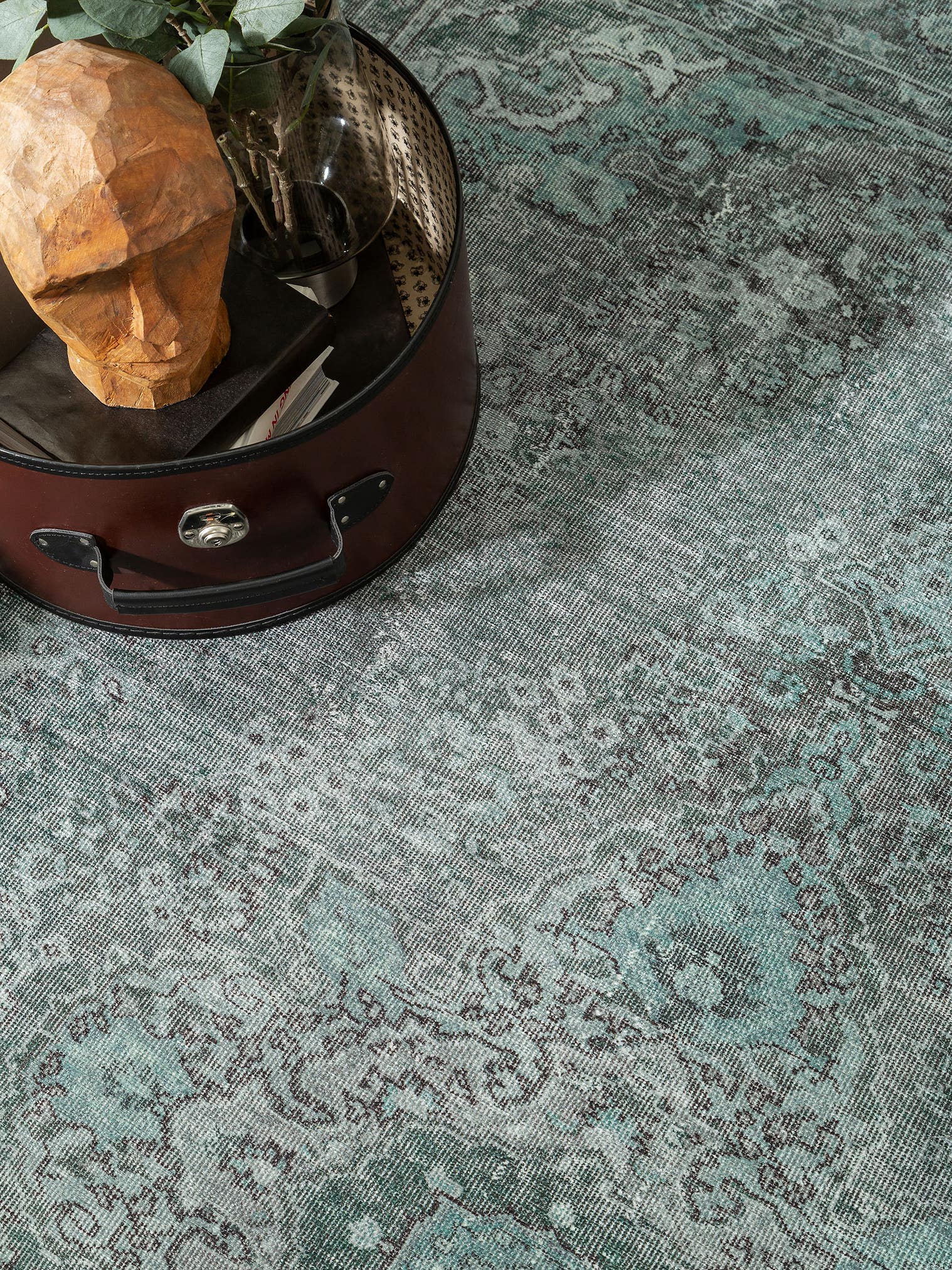 Teppich aus 100% Polyester in Grün mit bis 5 mm hohem Flor von benuta