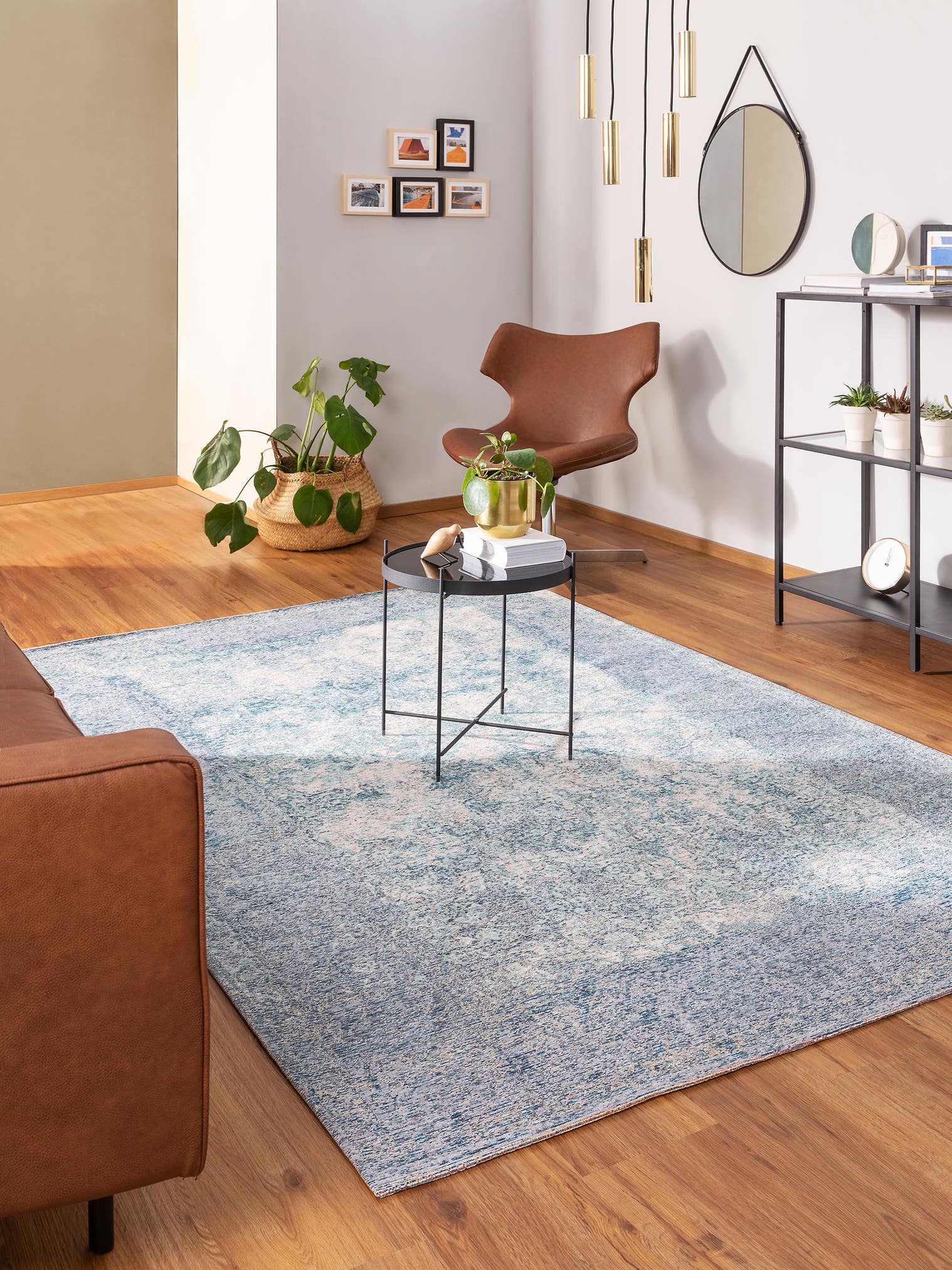Teppich aus 85% Polyester, 15% Baumwolle in Blau mit bis 5 mm hohem Flor von benuta