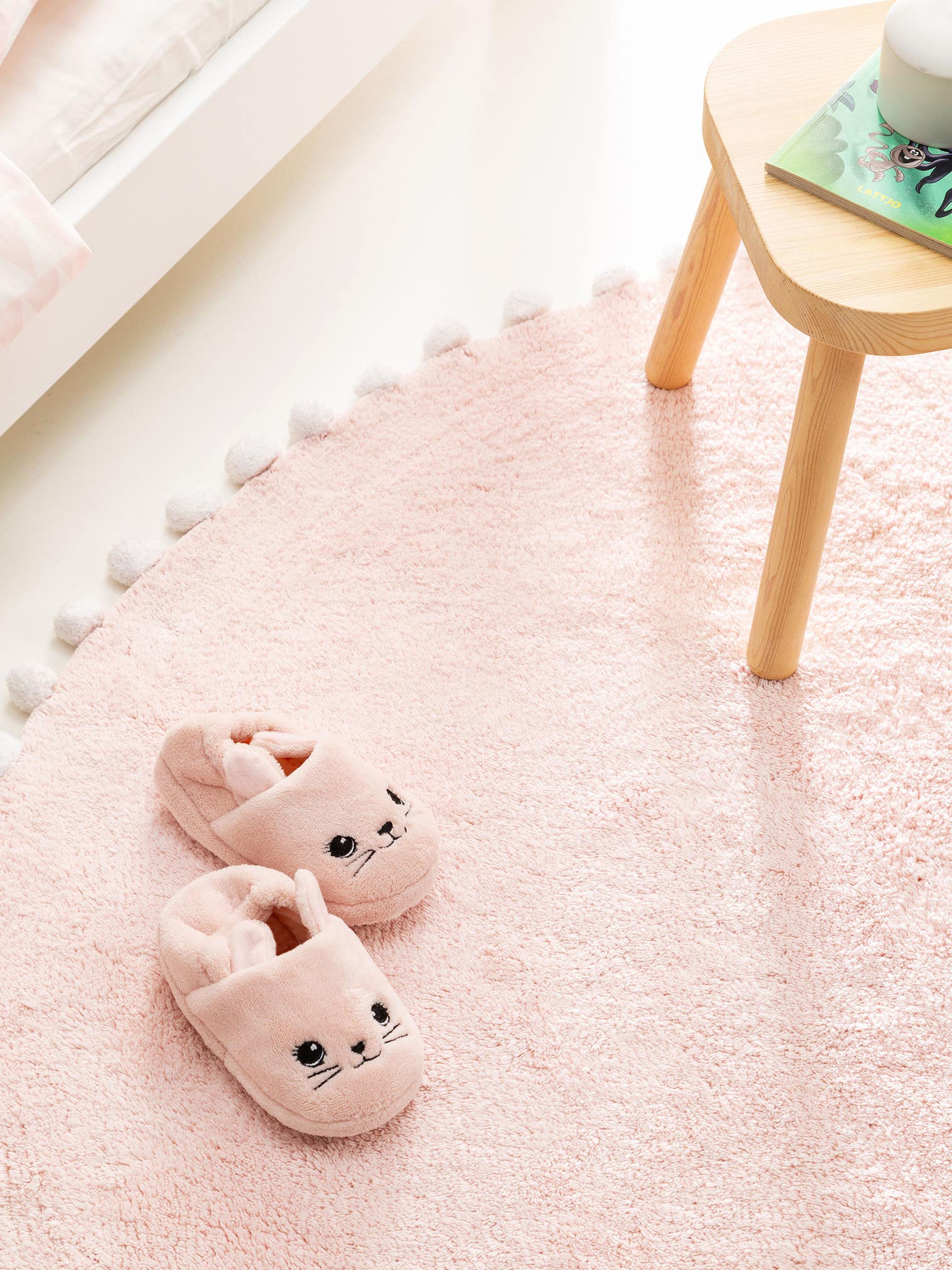 Rug made of 100% Cotton in Pink with a 6 - 10 mm high pile by Lytte
