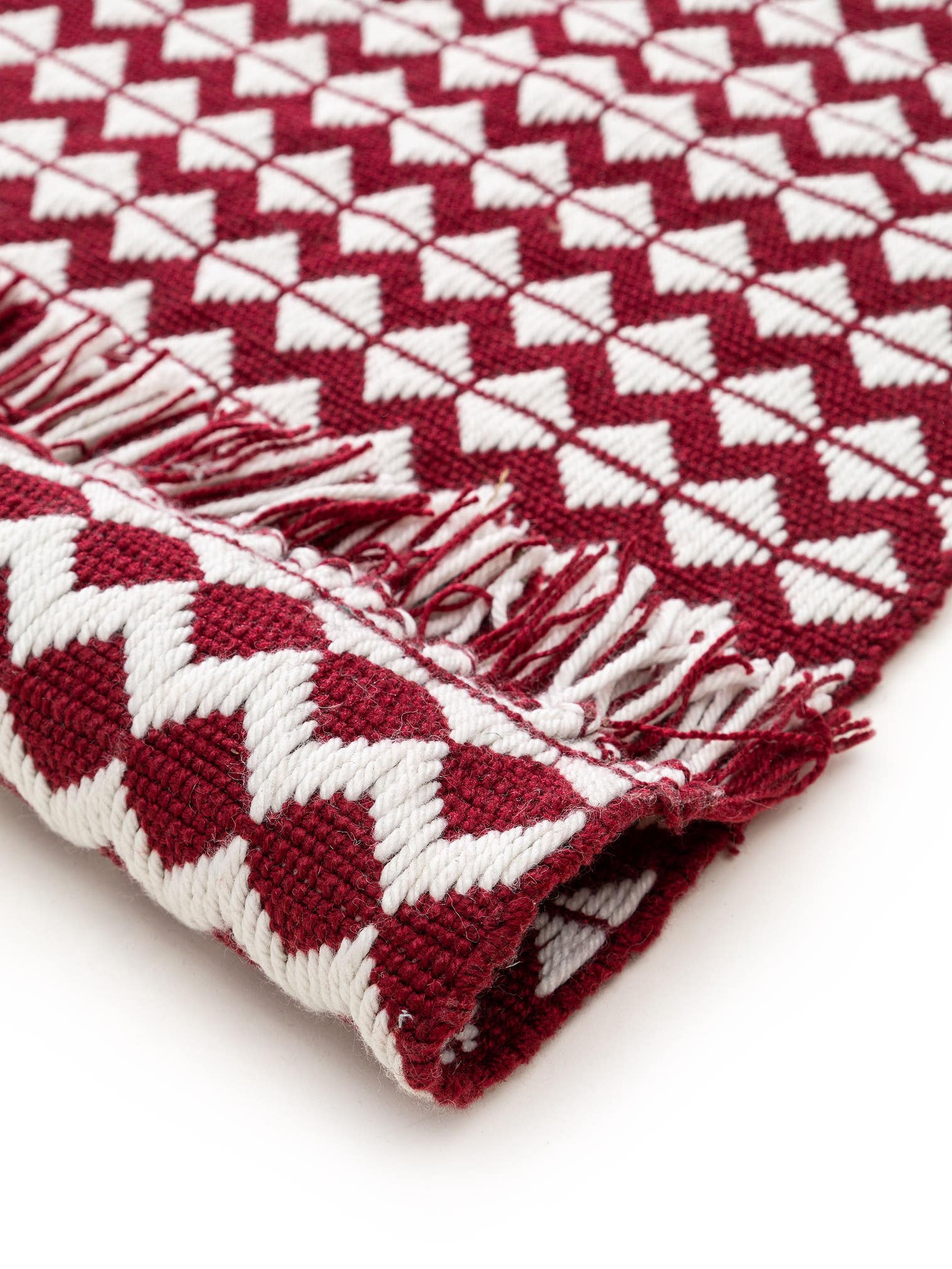 Tappeto di 100% poliestere (riciclaggio PET) in Rosso con pelo alto 1- 5 mm da benuta Pure