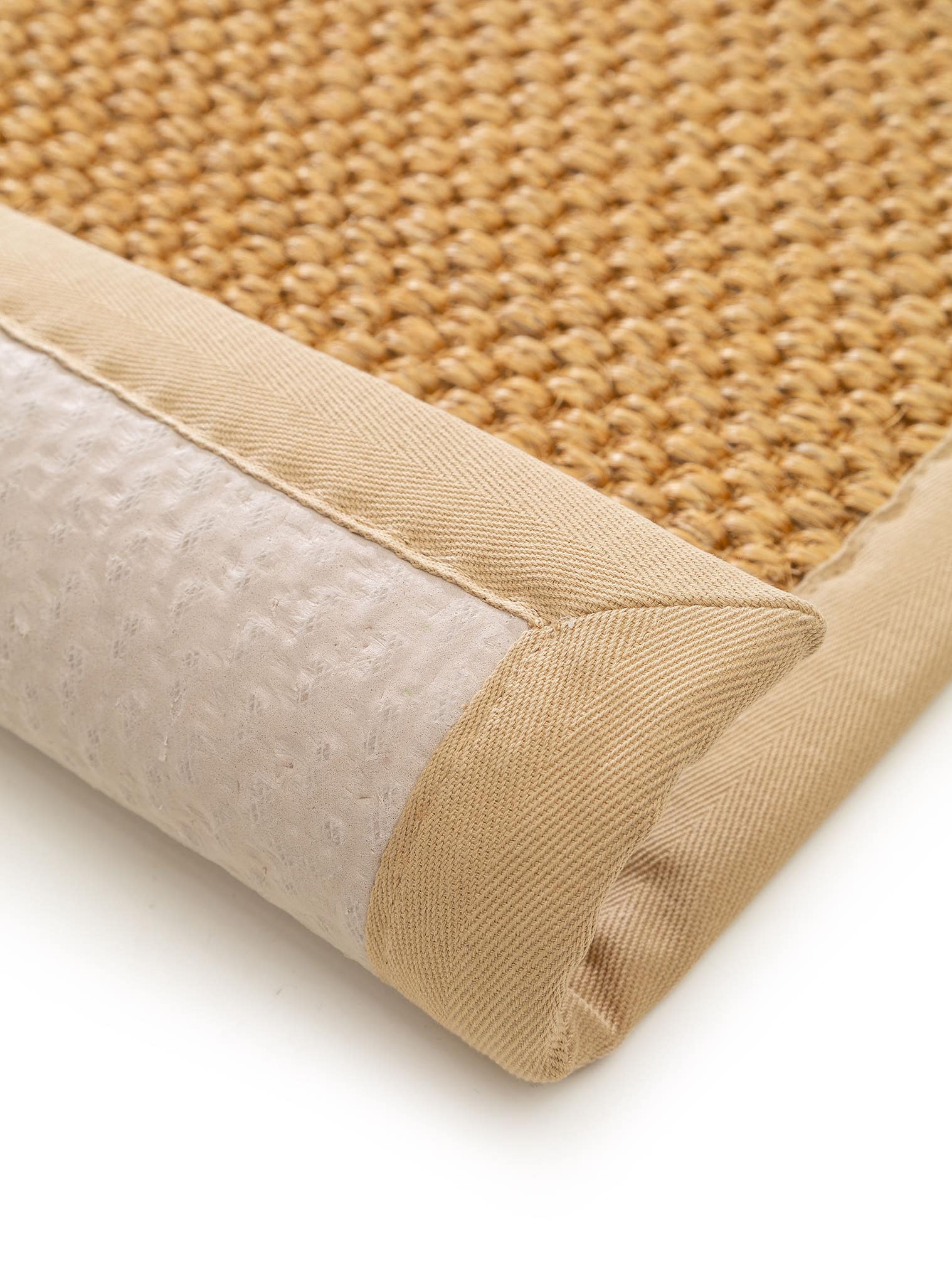 Tappeto di 100% Sisal in Beige con pelo alto 1- 5 mm da benuta Pure