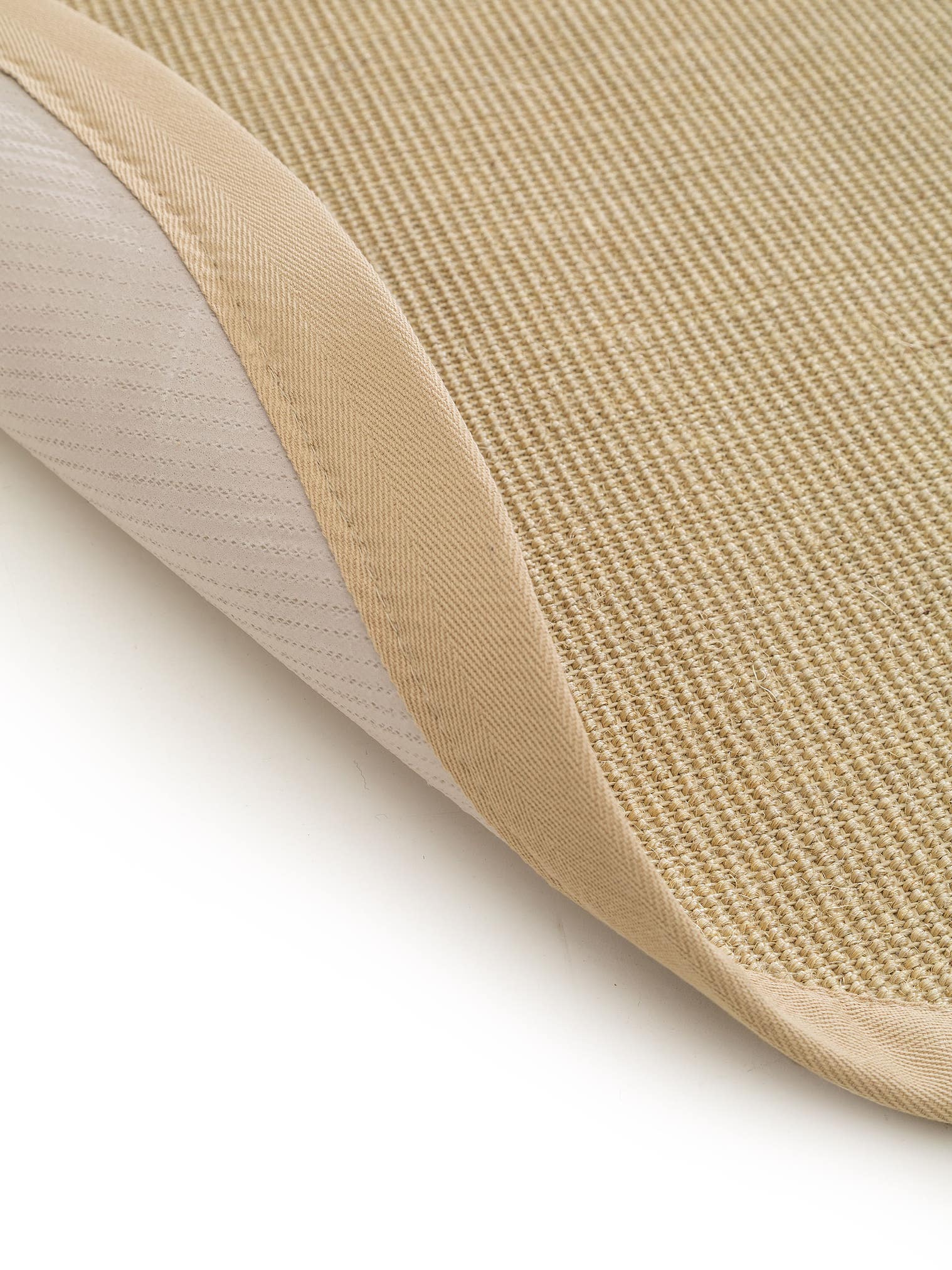 Tapis en 100% Sisal en Beige avec une pile de 1- 5 mm de hauteur de benuta Nest