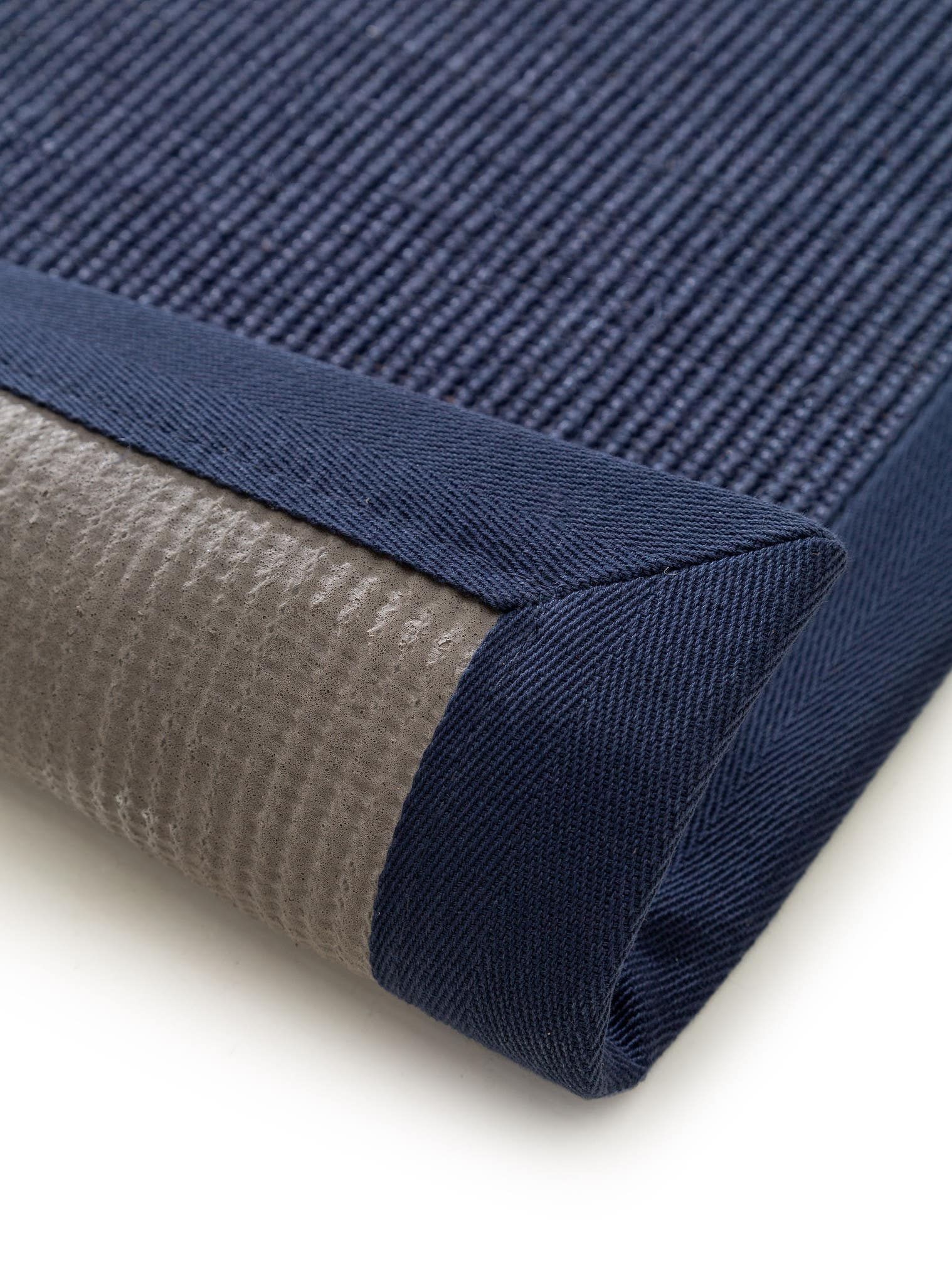 Tappeto di 100% Sisal in Azzurro con pelo alto 1- 5 mm da benuta Nest