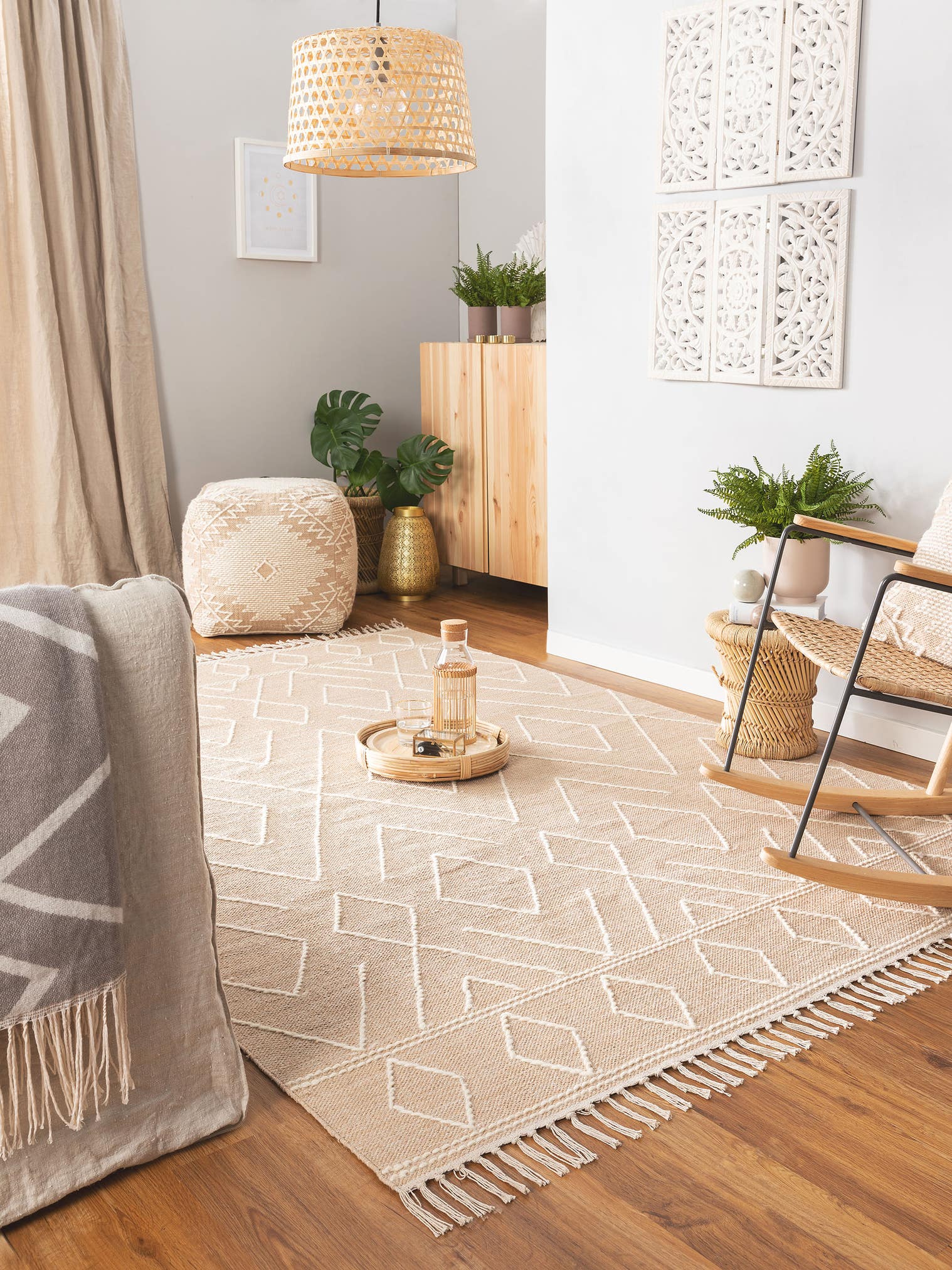 Tapijt van 60% Katoen, 40% Wol in Beige met een 1- 5 mm hoge pool van benuta Pure