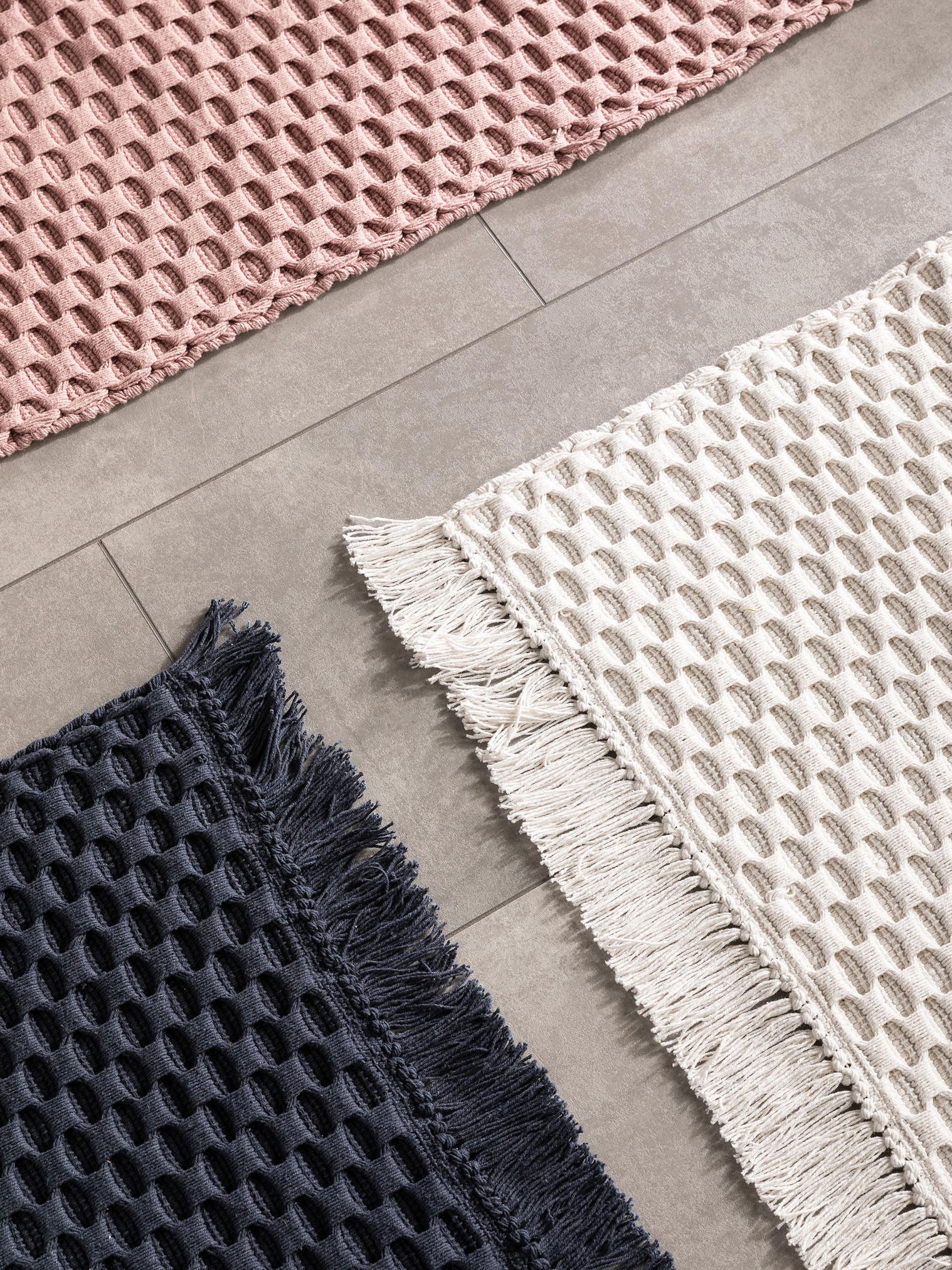 Teppich aus 100% Baumwolle in Blau mit 11 bis 20 mm hohem Flor von benuta Nest