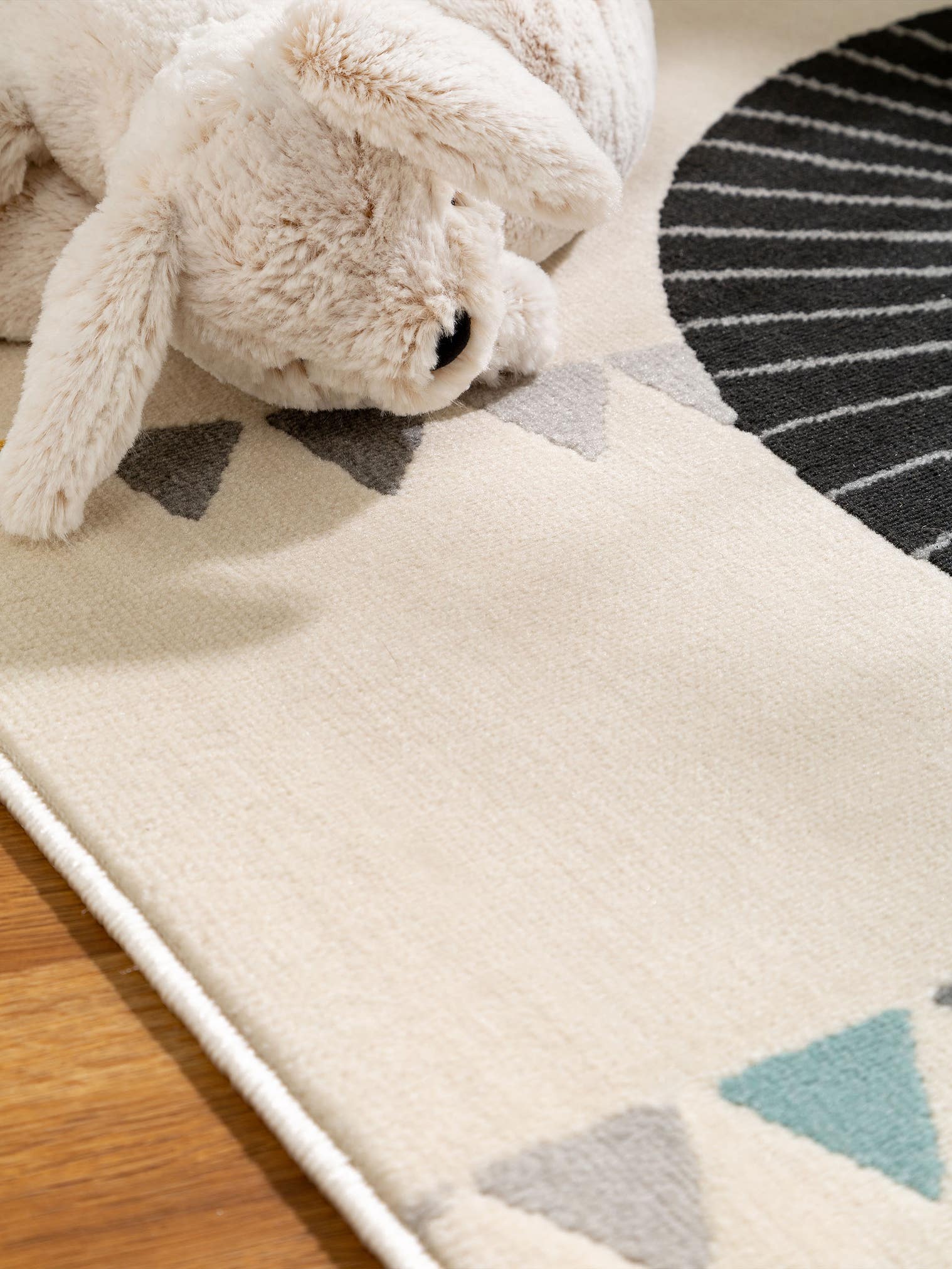 Teppich aus 100% Polypropylen in Beige mit 6 bis 10 mm hohem Flor von Lytte