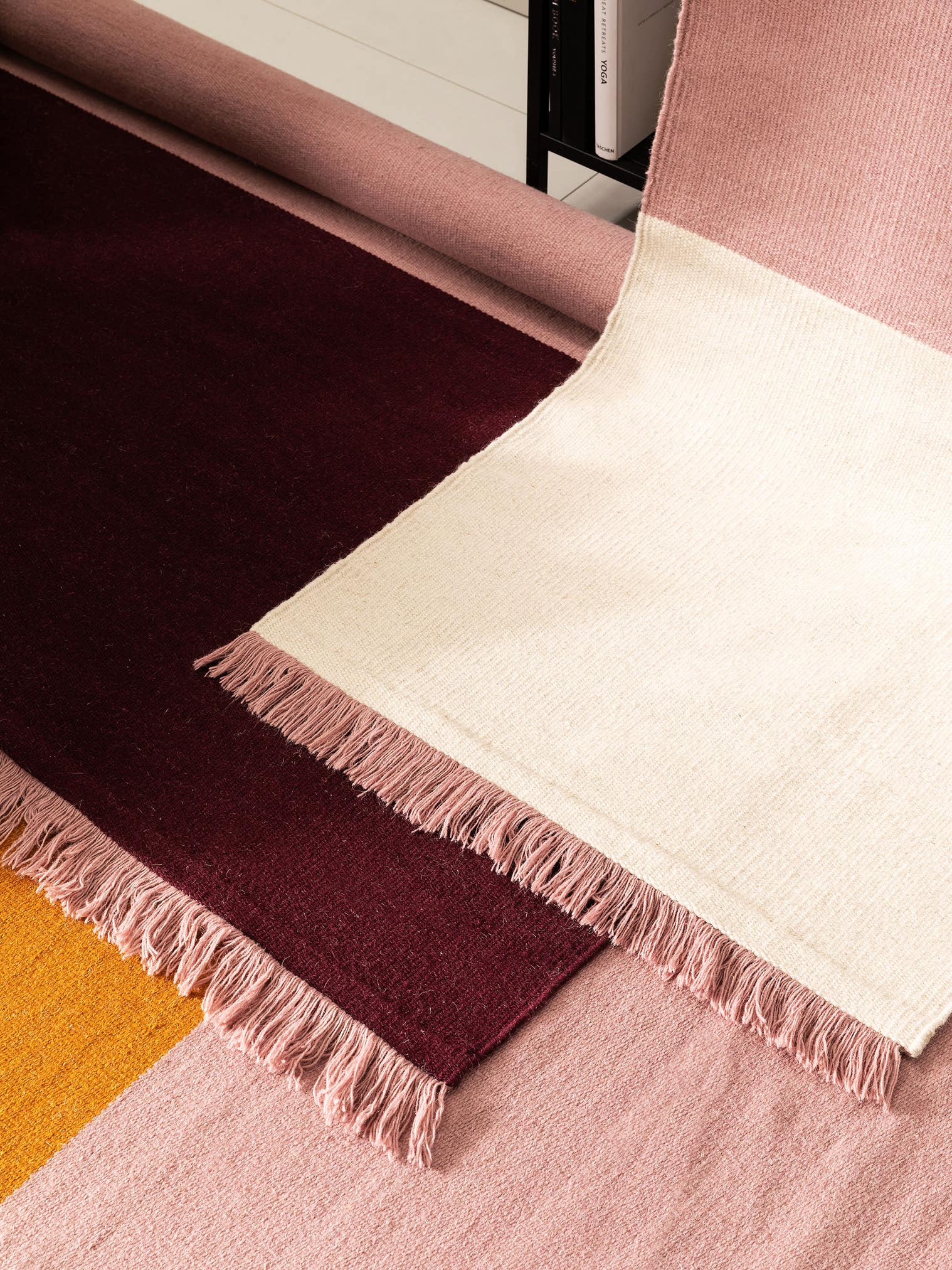Teppich aus 100% Wolle in Beige mit bis 5 mm hohem Flor von benuta Pop