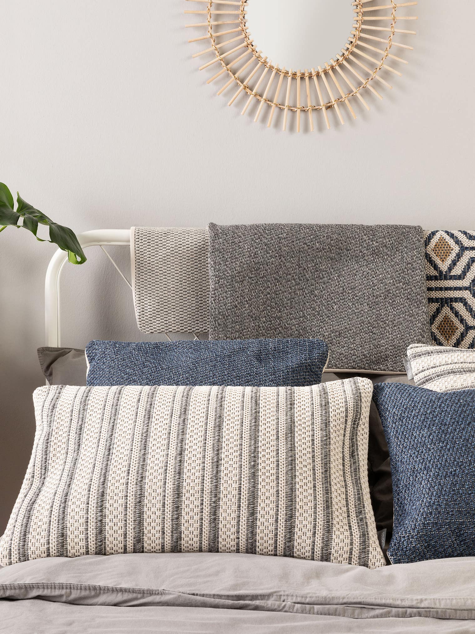 Cushion Cover Bora Light Grey in Uni design made of 100% Cotton by benuta Nest