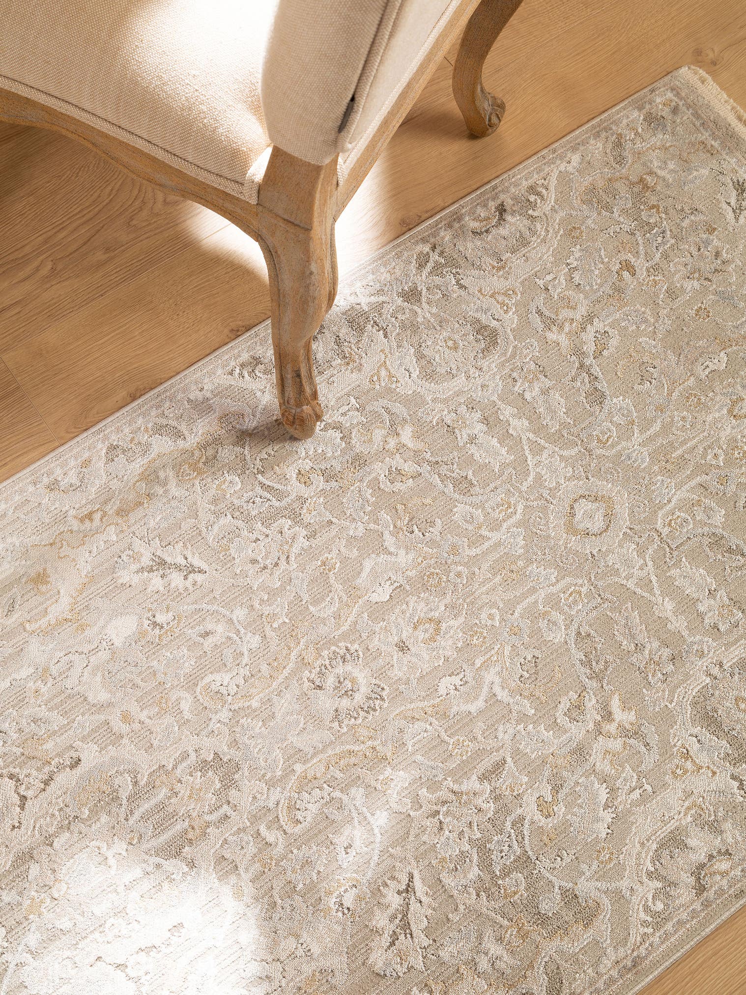 Alfombra de 65% Viskose, 35% Polyester en Beige con un pelo de {{Placeholder_Pile Height}} de altura de benuta Nest