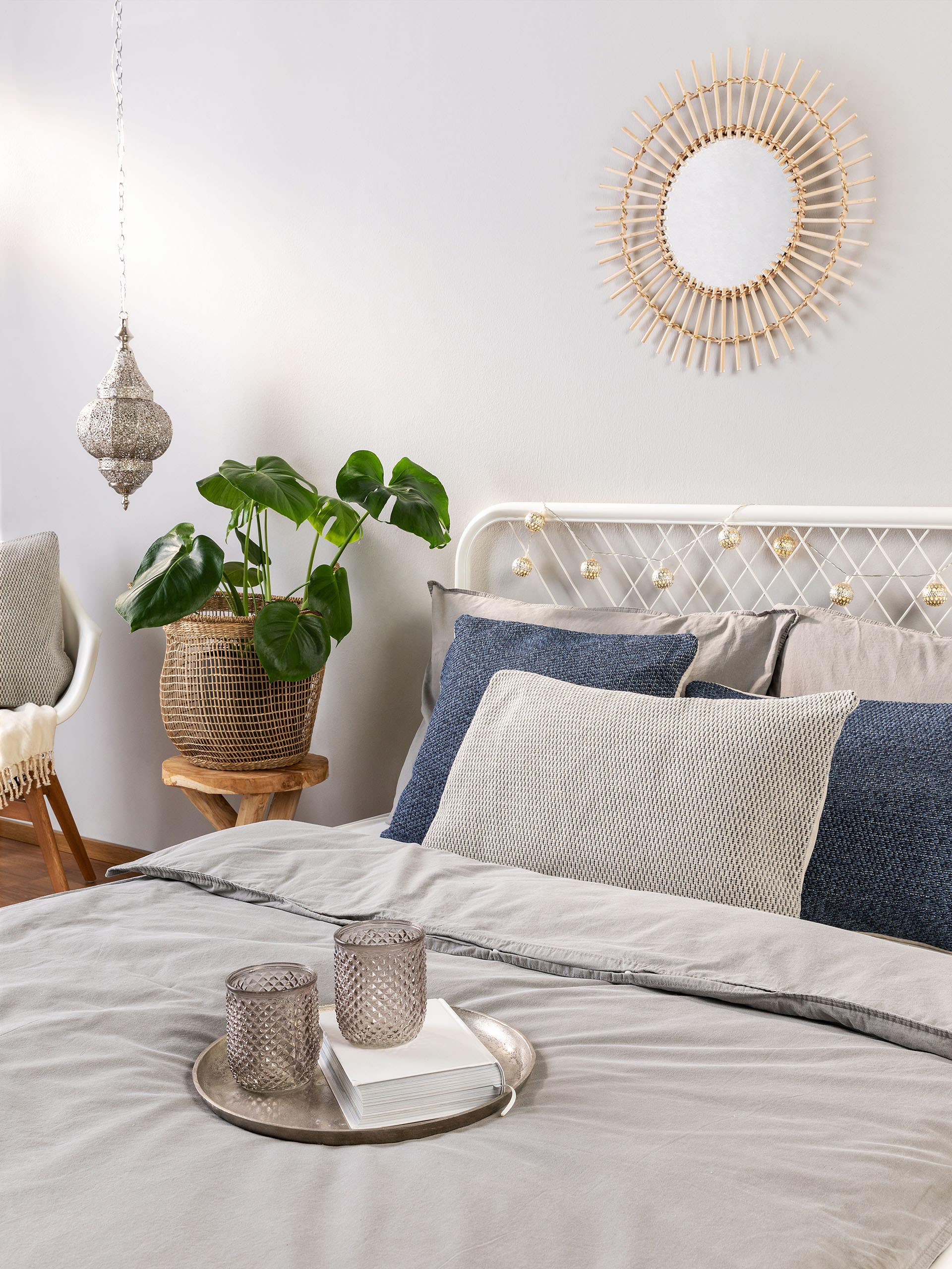 Funda de almohada Bora Gris claro con diseño de Uni en 100% Algodón de benuta Nest