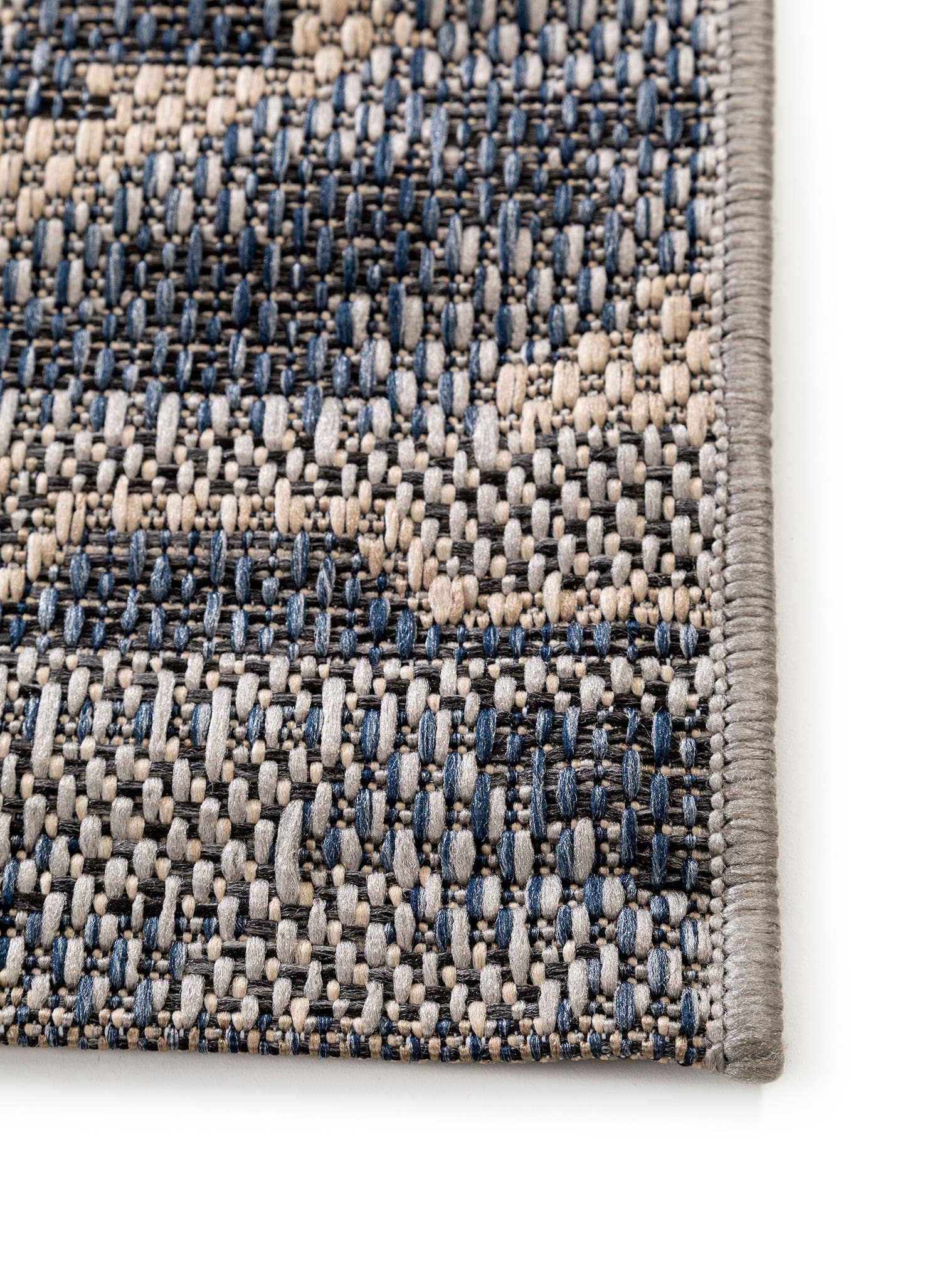 Teppich aus 100% Polypropylen in Blau mit bis 5 mm hohem Flor von benuta Nest