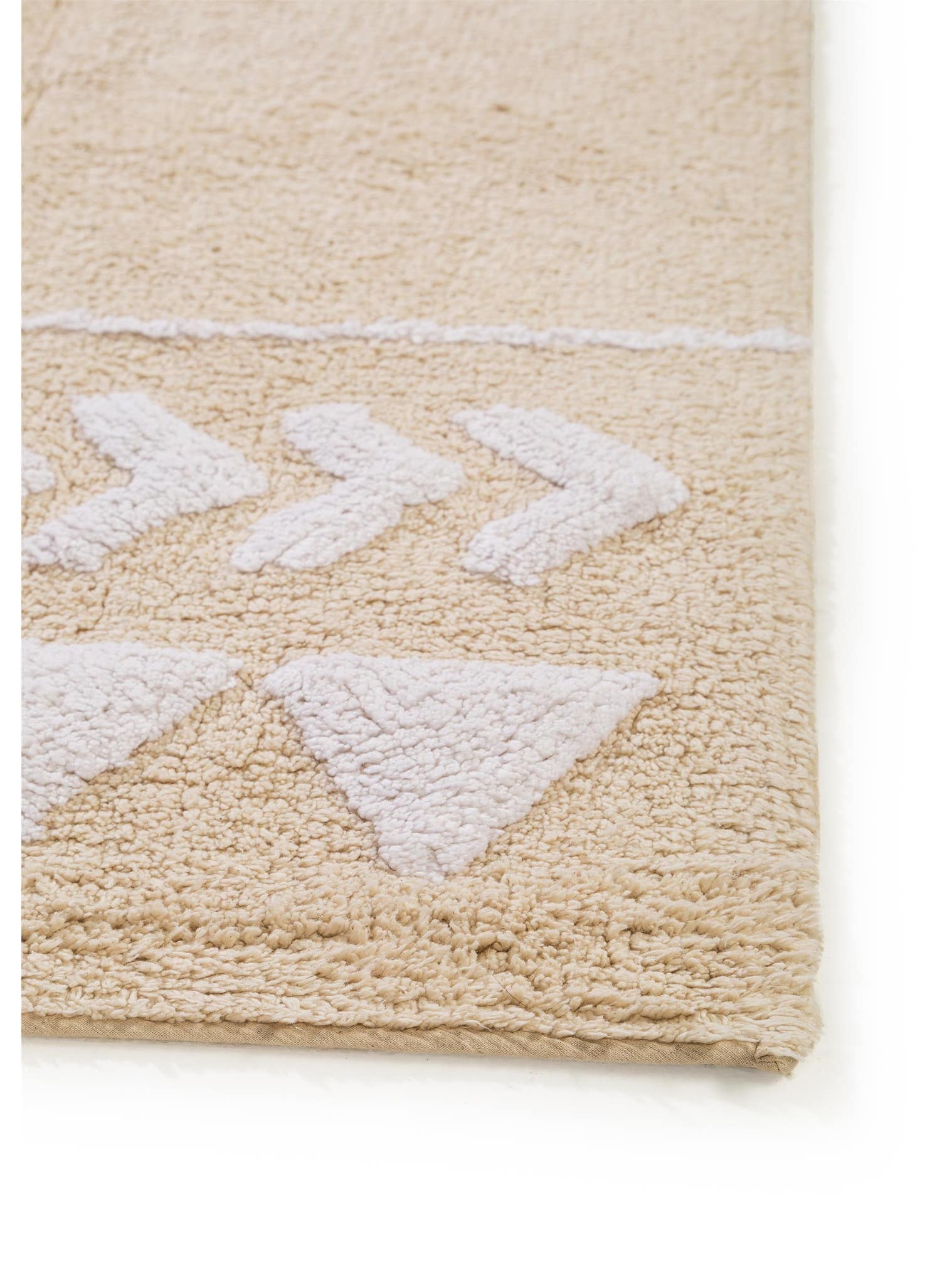 Teppich aus 100% Baumwolle in Beige mit 11 bis 20 mm hohem Flor von Lytte