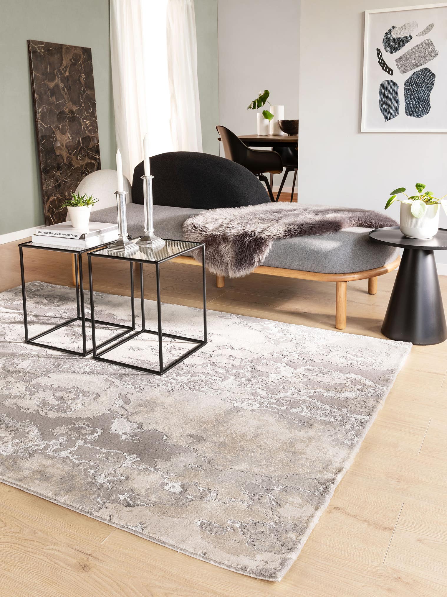 Teppich aus 60% Polypropylen, 40% Polyester in Grau mit 6 bis 10 mm hohem Flor von benuta Nest
