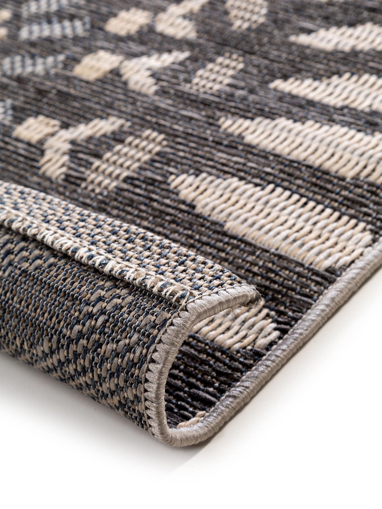 Teppich aus 100% Polypropylen in Blau mit bis 5 mm hohem Flor von benuta Nest