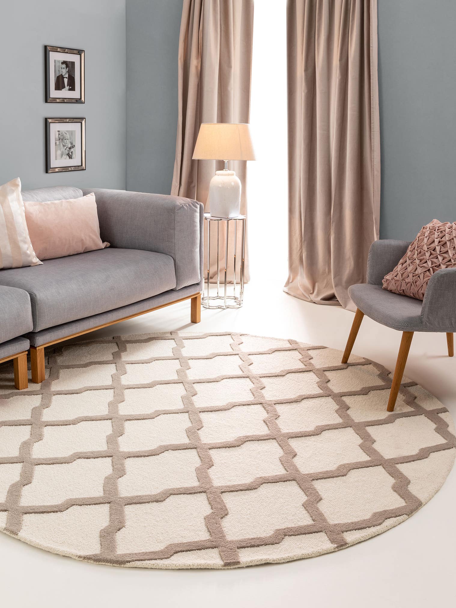 Teppich aus 100% Wolle in Grau mit 11 bis 20 mm hohem Flor von benuta Pure