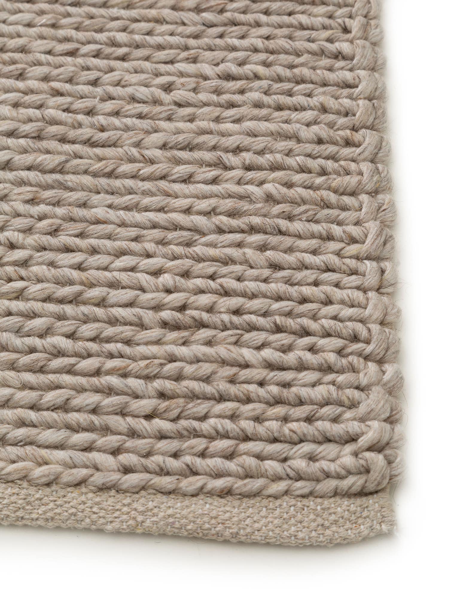 Tapis en 60% Laine, 40% Polyester en Beige avec une pile de 1- 5 mm de hauteur de benuta Pure