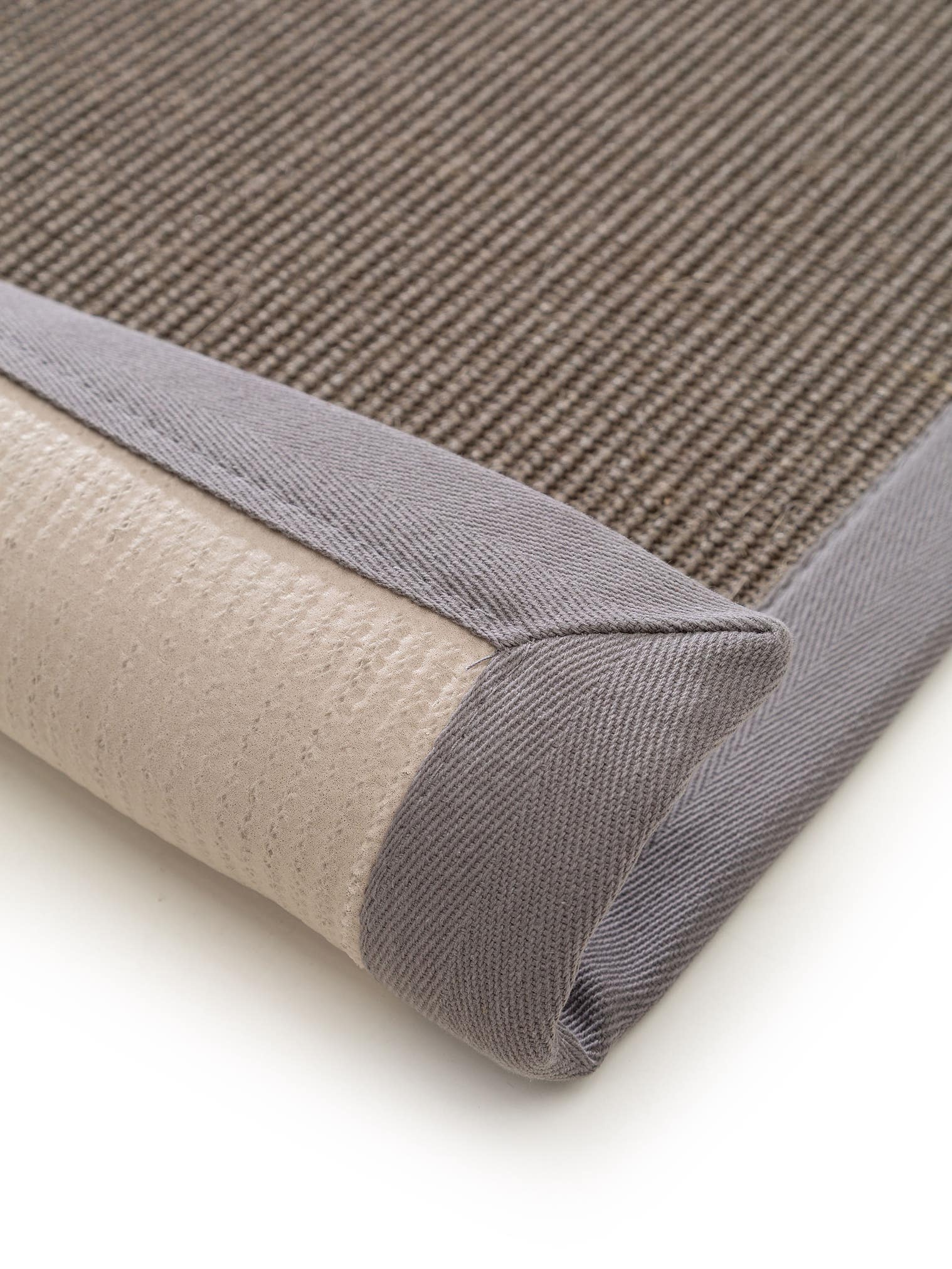 Alfombra de 100% Sisal en Gris con un pelo de {{Placeholder_Pile Height}} de altura de benuta Nest