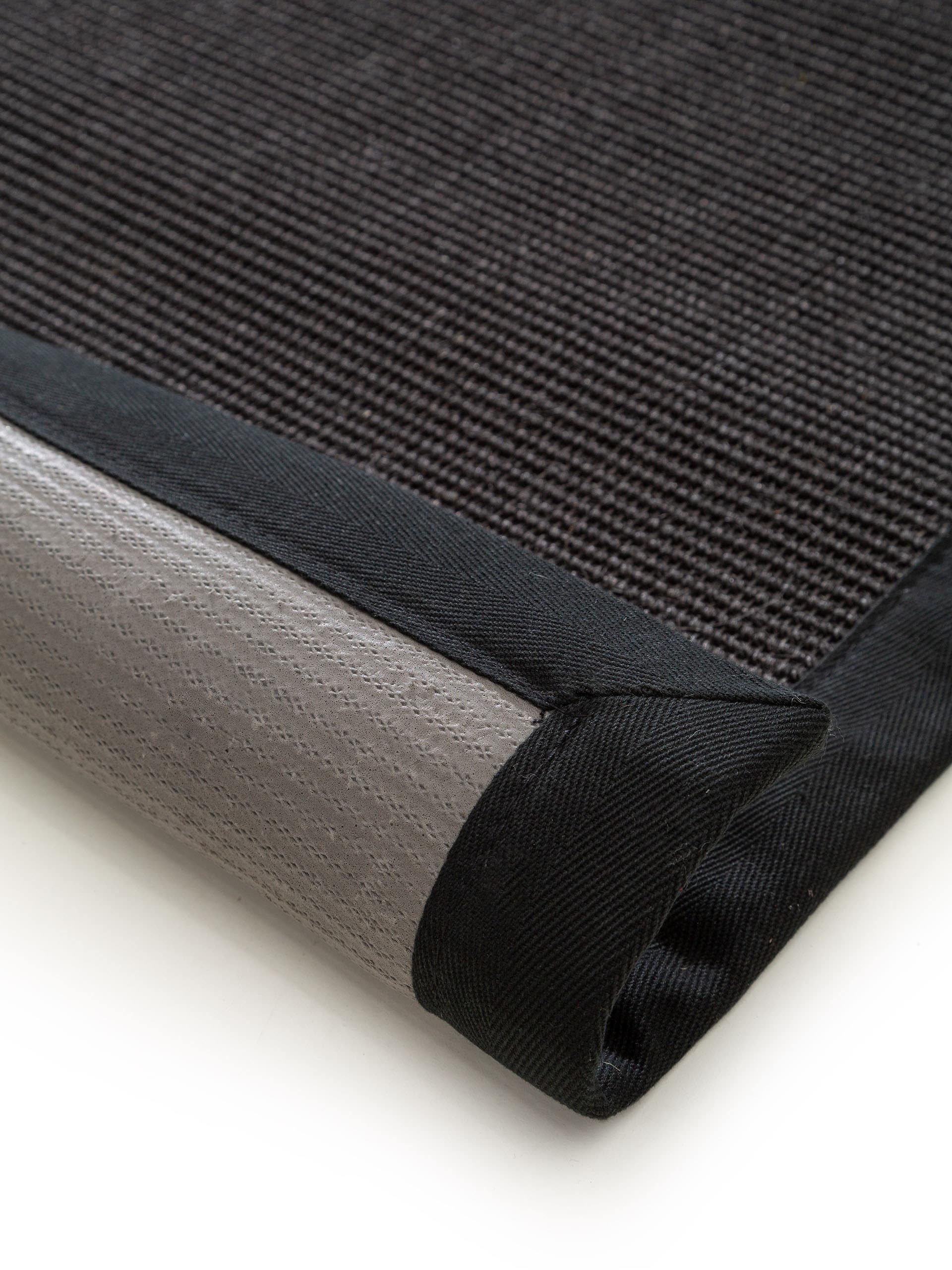 Rug made of 100% Sisal in Black with a 1- 5 mm high pile by benuta Nest