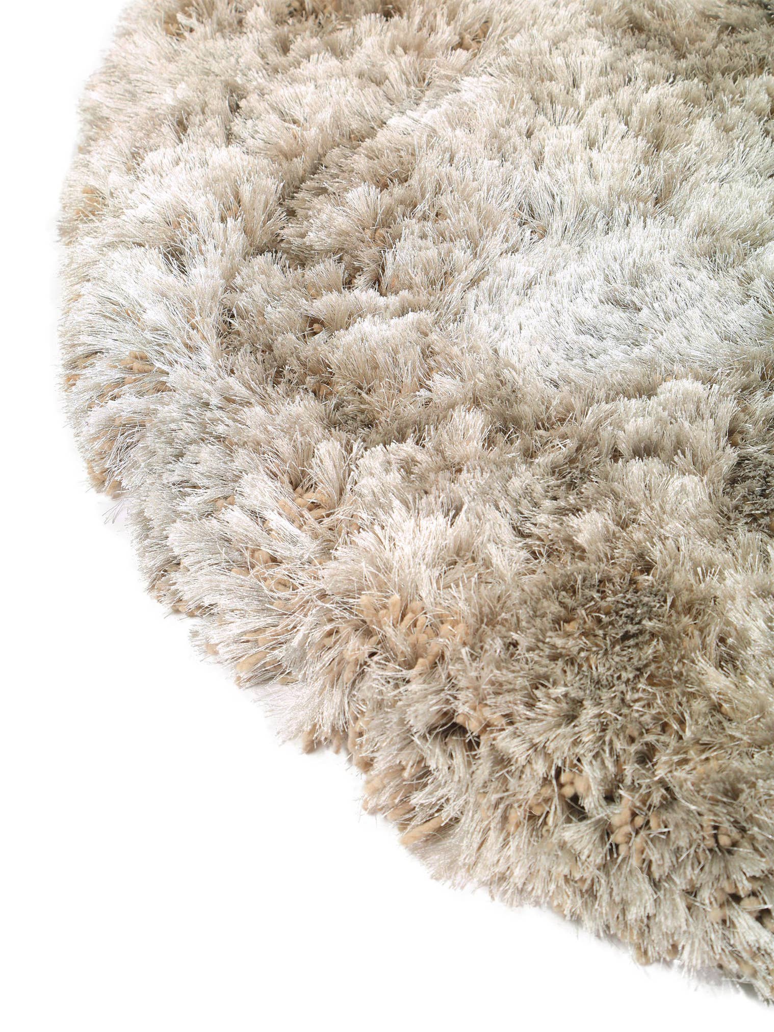 Teppich aus 100% Polyester in Beige mit 71 bis 80 mm hohem Flor von benuta Finest