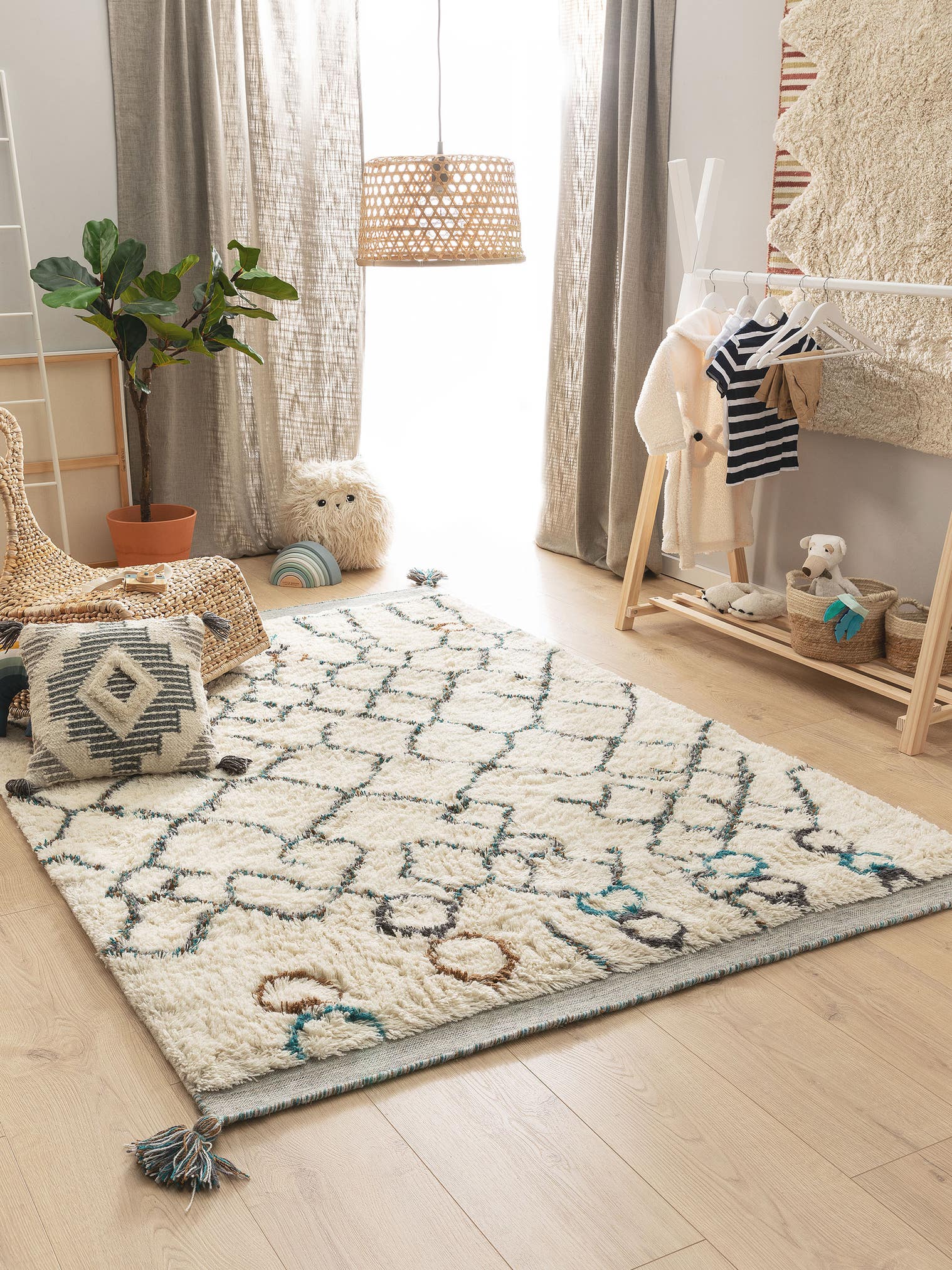 Tapijt van 100% Wol in Grijs met een 21 - 30 mm hoge pool van Lytte